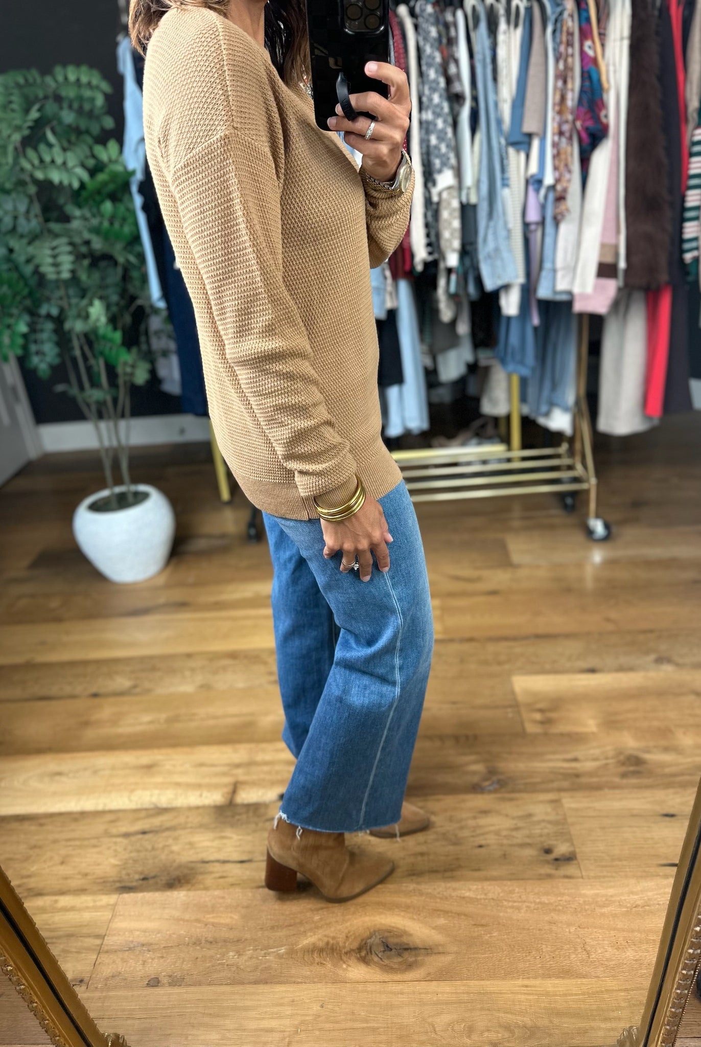 Catching Feelings Knit Top-Long Sleeves-Be Cool-Anna Kaytes Boutique, Women's Fashion Boutique in Grinnell, Iowa
