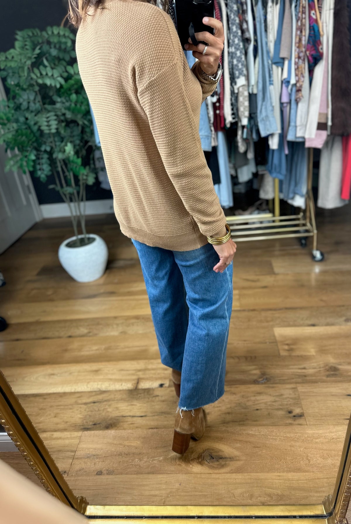Catching Feelings Knit Top-Long Sleeves-Be Cool-Anna Kaytes Boutique, Women's Fashion Boutique in Grinnell, Iowa
