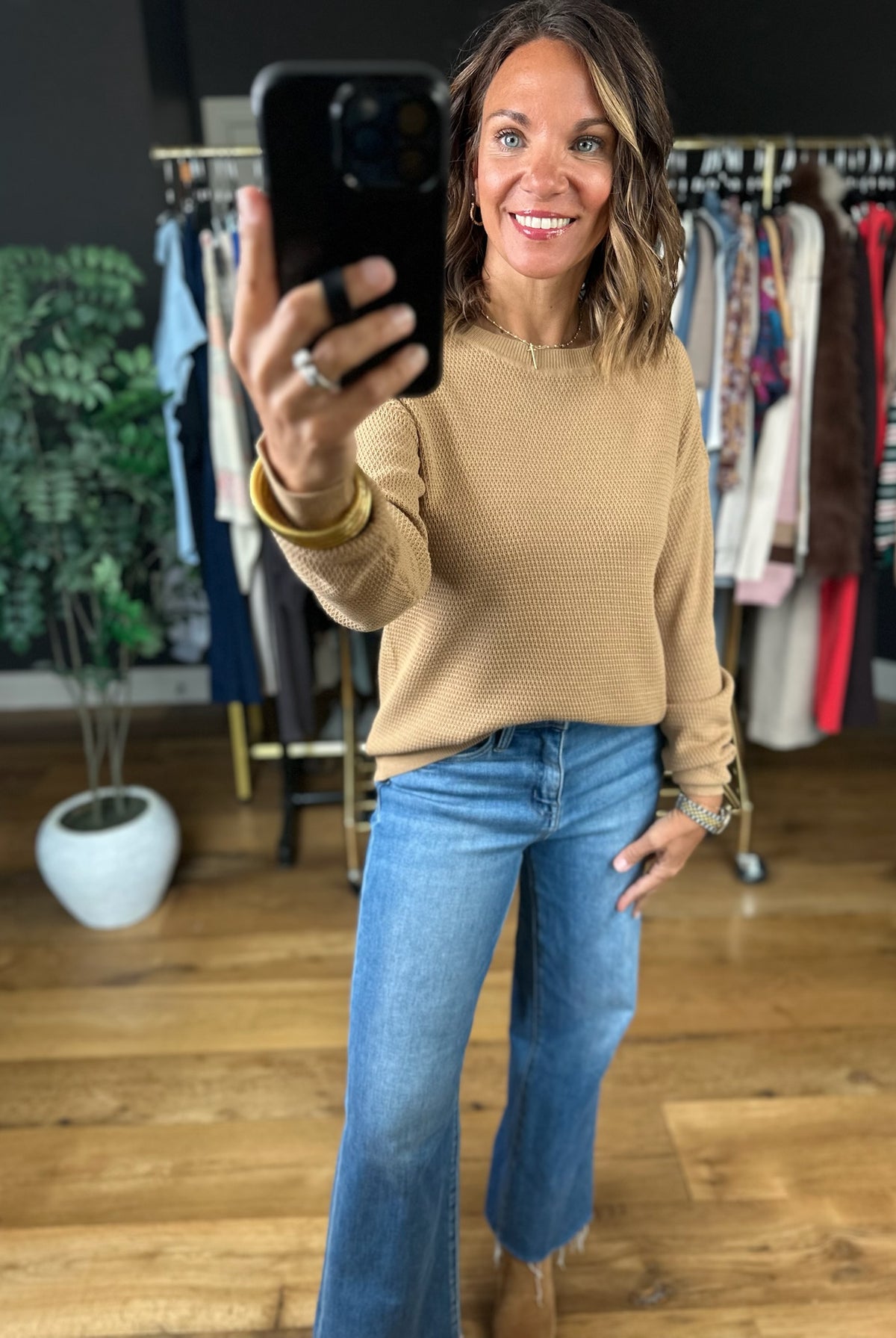 Catching Feelings Knit Top-Long Sleeves-Be Cool-Anna Kaytes Boutique, Women's Fashion Boutique in Grinnell, Iowa