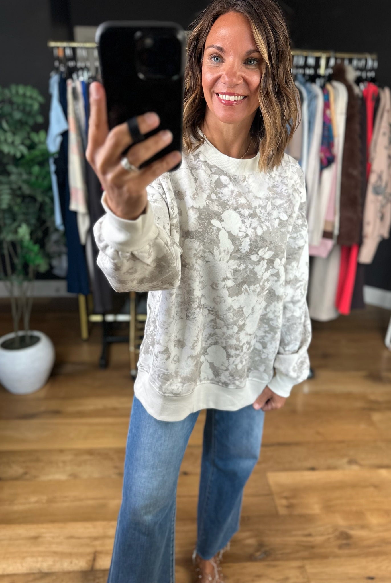 Forward Motion Floral Crewneck-Sweaters-Blu Pepper-Anna Kaytes Boutique, Women's Fashion Boutique in Grinnell, Iowa