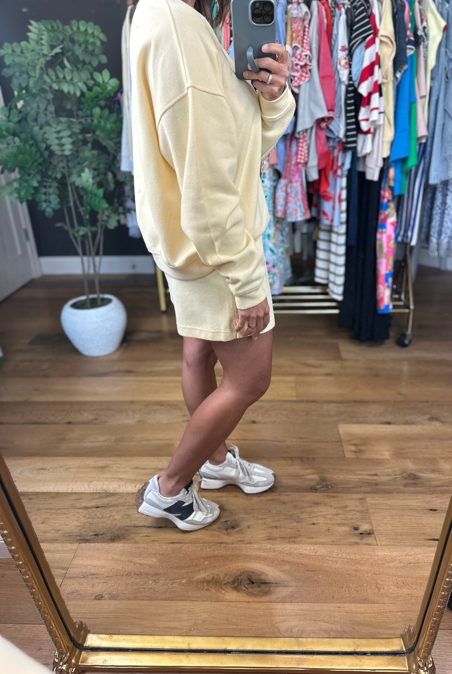 No Doubts Crew + Shorts Set-Sweaters-Wishlist-Anna Kaytes Boutique, Women's Fashion Boutique in Grinnell, Iowa