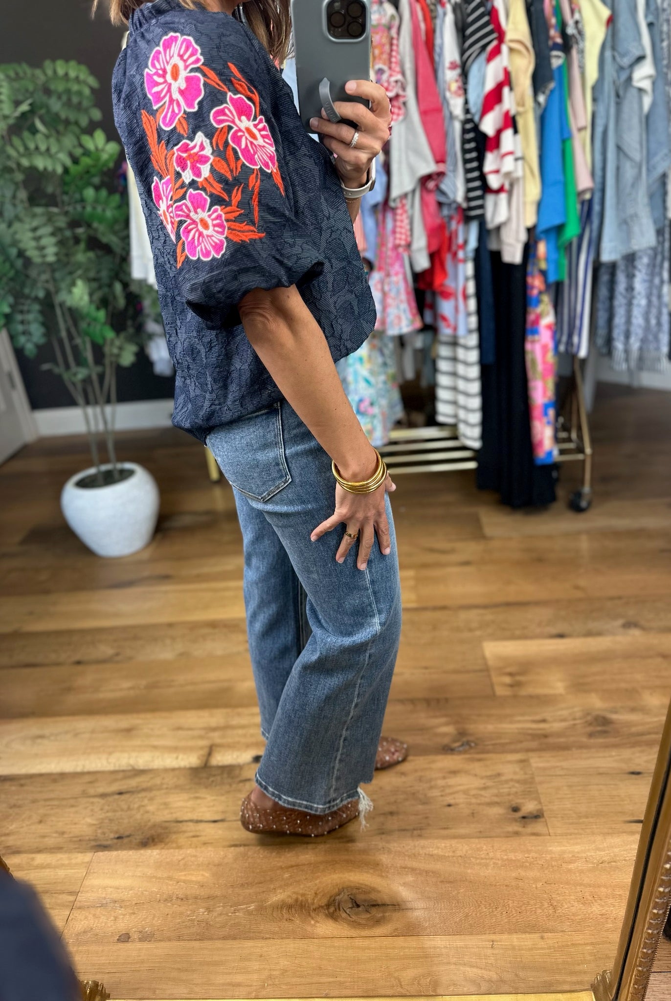 Never Forget You Floral-Detail Top-Short Sleeves-voy-Anna Kaytes Boutique, Women's Fashion Boutique in Grinnell, Iowa