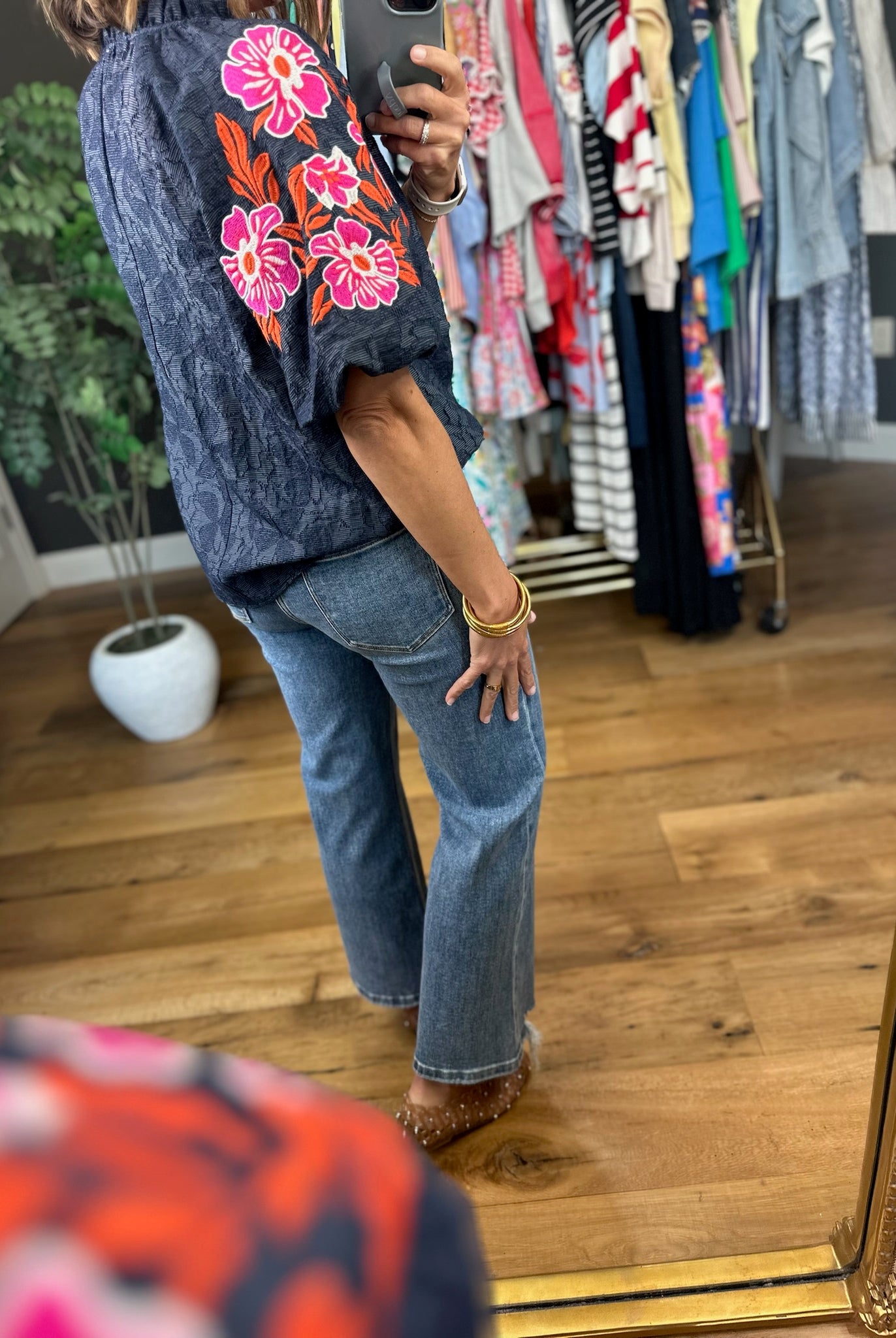 Never Forget You Floral-Detail Top-Short Sleeves-voy-Anna Kaytes Boutique, Women's Fashion Boutique in Grinnell, Iowa