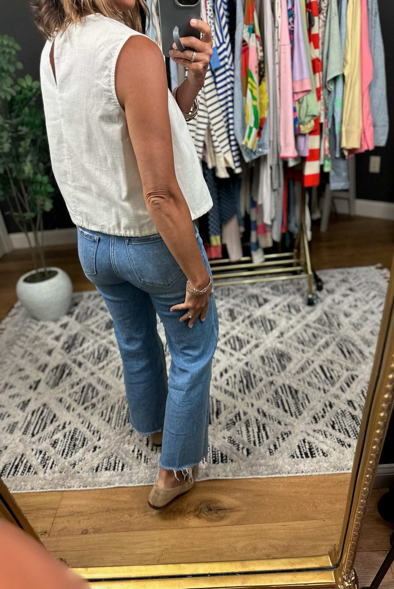 Into The Sun Tie-Front Linen Top-Sleeveless-Wishlist-Anna Kaytes Boutique, Women's Fashion Boutique in Grinnell, Iowa