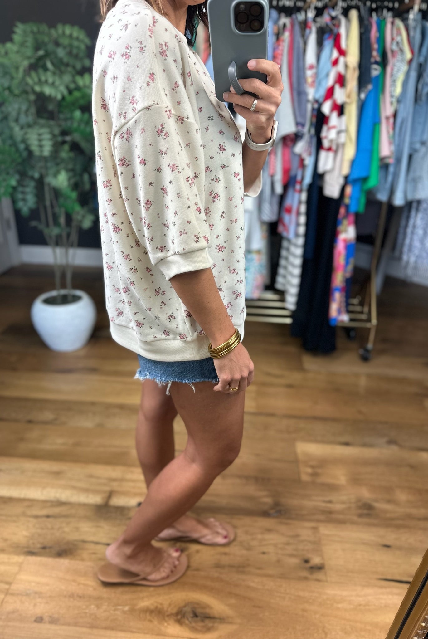 Take It Easy Floral Top-Short Sleeves-Blu Pepper-Anna Kaytes Boutique, Women's Fashion Boutique in Grinnell, Iowa