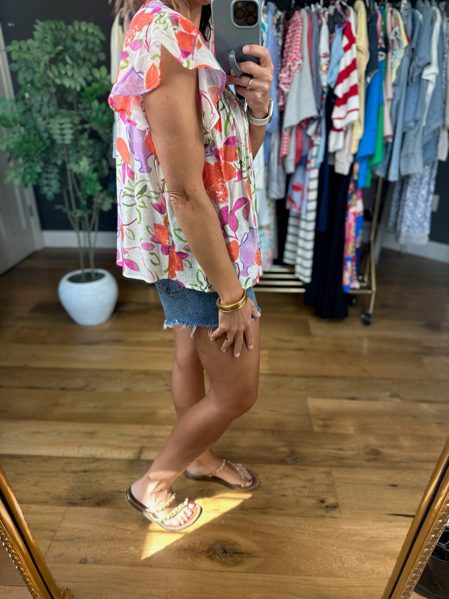 Beautiful Adventure Floral Top-Short Sleeves-ee:some-Anna Kaytes Boutique, Women's Fashion Boutique in Grinnell, Iowa