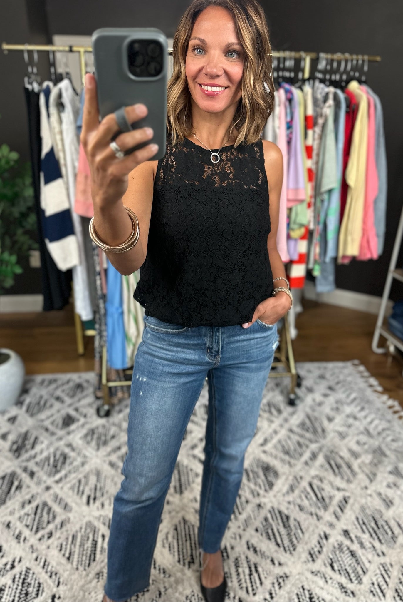 Bring It Back Bubble Hem Top-Short Sleeves-Hem & Thread-Anna Kaytes Boutique, Women's Fashion Boutique in Grinnell, Iowa