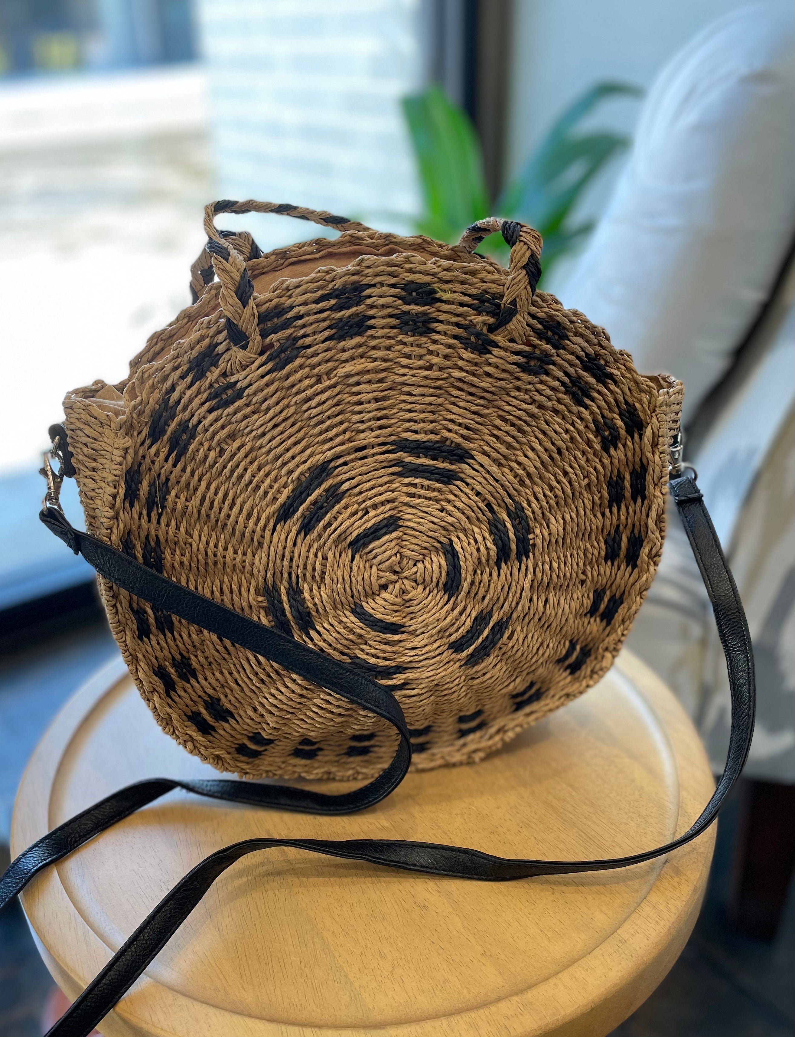 Olivia Straw Tote-Handbags-Anna Kaytes Boutique-Anna Kaytes Boutique, Women's Fashion Boutique in Grinnell, Iowa
