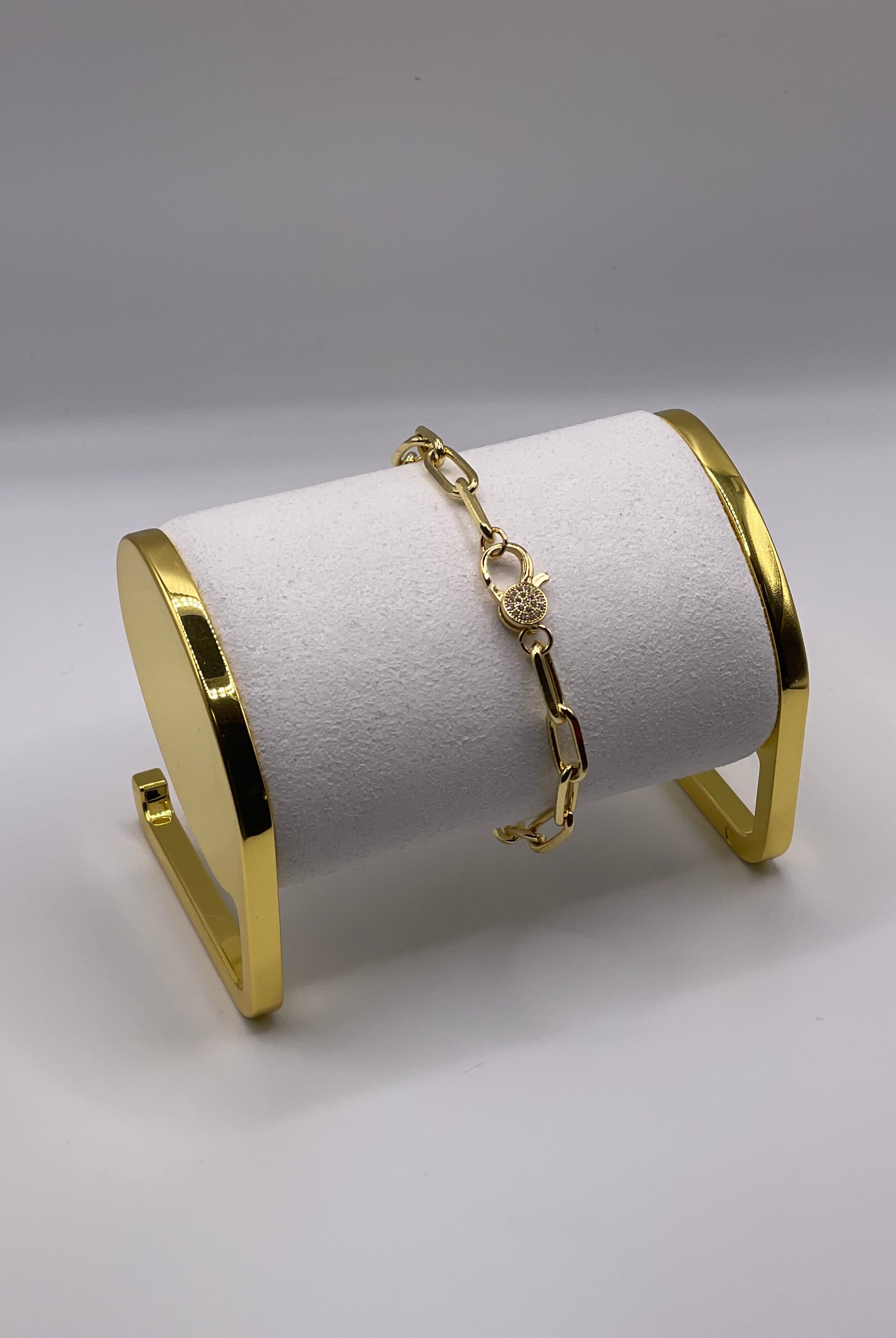 Maddy Gold Link Bracelet-Bracelets-Savvy Bling-Anna Kaytes Boutique, Women's Fashion Boutique in Grinnell, Iowa