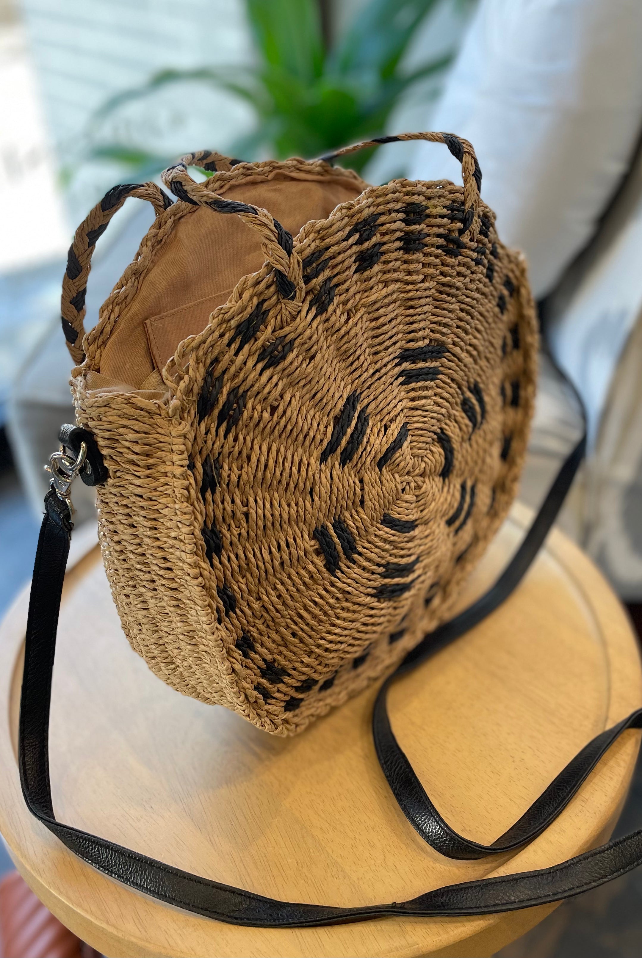 Olivia Straw Tote-Handbags-Anna Kaytes Boutique-Anna Kaytes Boutique, Women's Fashion Boutique in Grinnell, Iowa