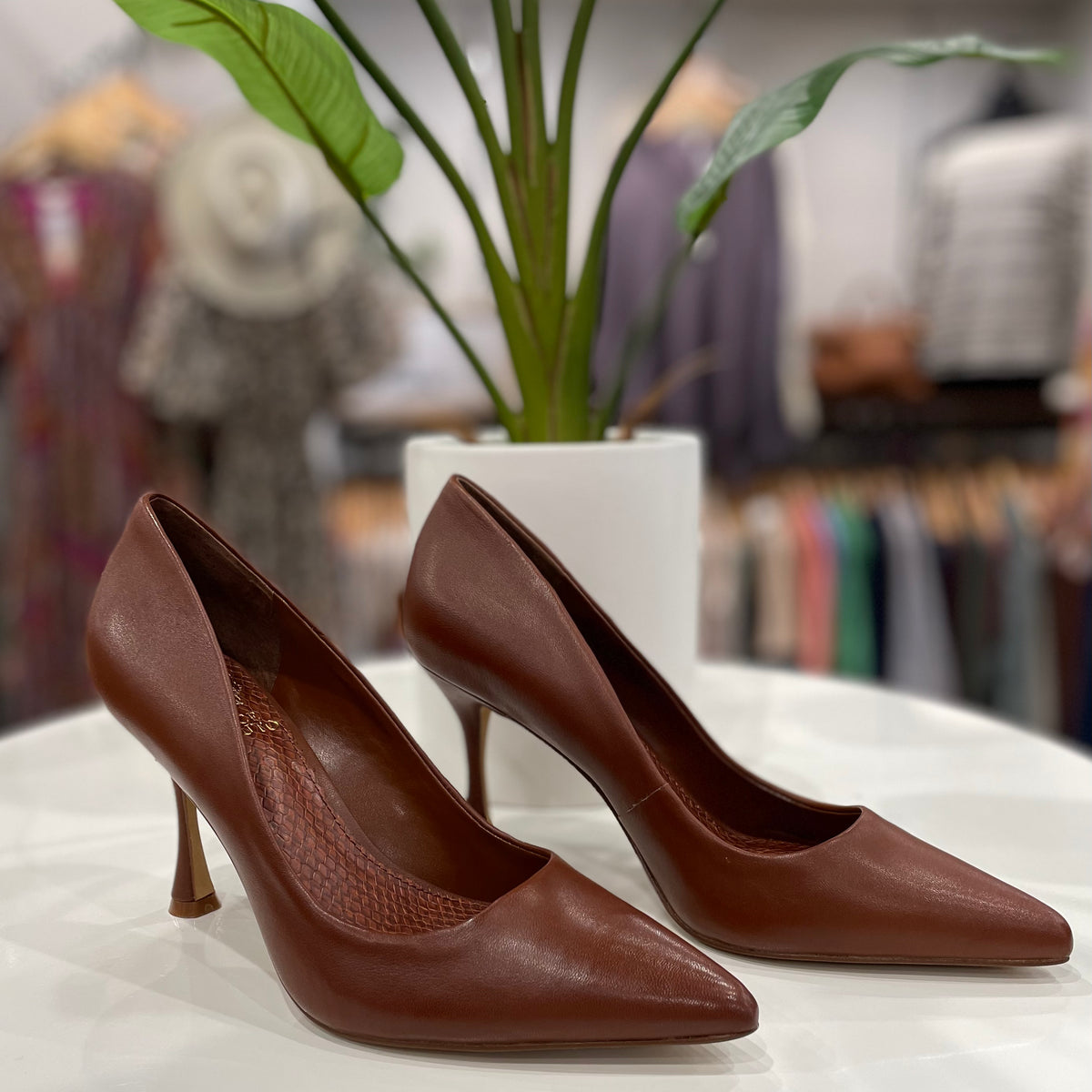 Vince camuto pump top
