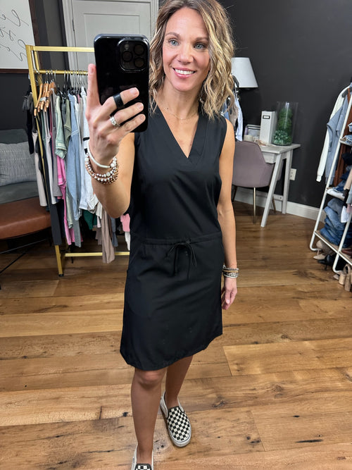 On the Go V-Neck Pocket Dress - Black-Mono B-Anna Kaytes Boutique, Women's Fashion Boutique in Grinnell, Iowa