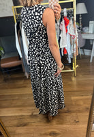 Palm Of My Hand Pocket Dress - Black-Les Amis-Anna Kaytes Boutique, Women's Fashion Boutique in Grinnell, Iowa