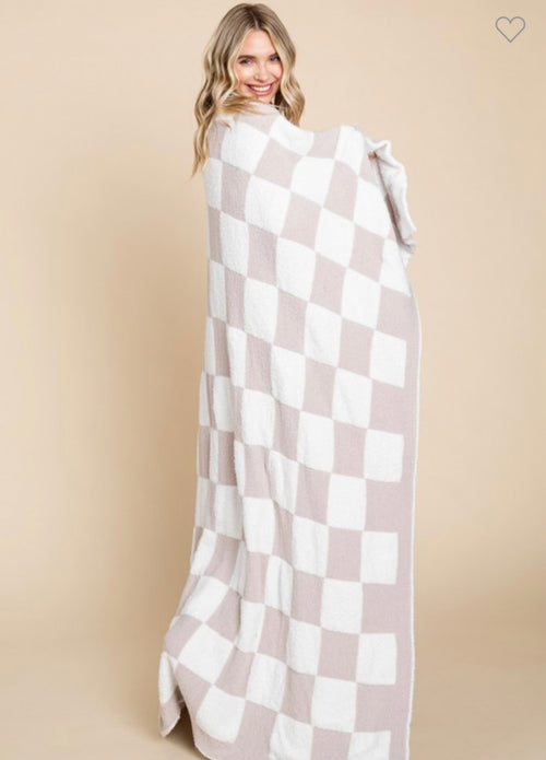 Checkered Throw Blanket-Blankets-Jodifl-Anna Kaytes Boutique, Women's Fashion Boutique in Grinnell, Iowa