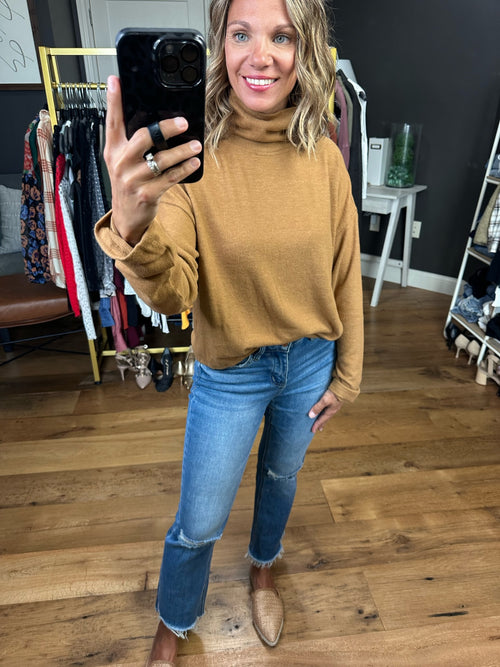 Carry On Mock-Neck Cropped Longsleeve Top - Camel