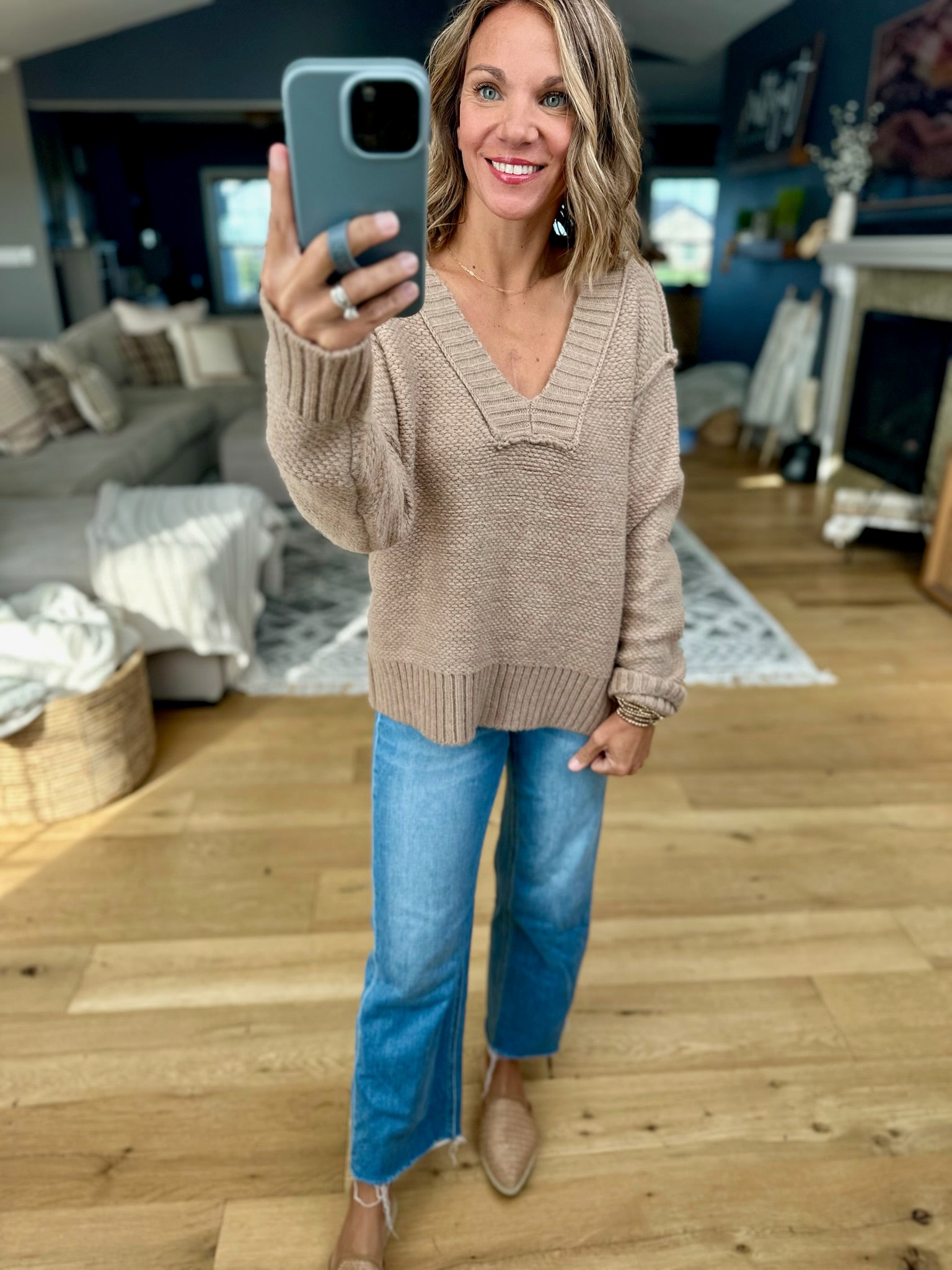 Holding On V-Neck Sweater-Sweaters-Wishlist-Anna Kaytes Boutique, Women's Fashion Boutique in Grinnell, Iowa