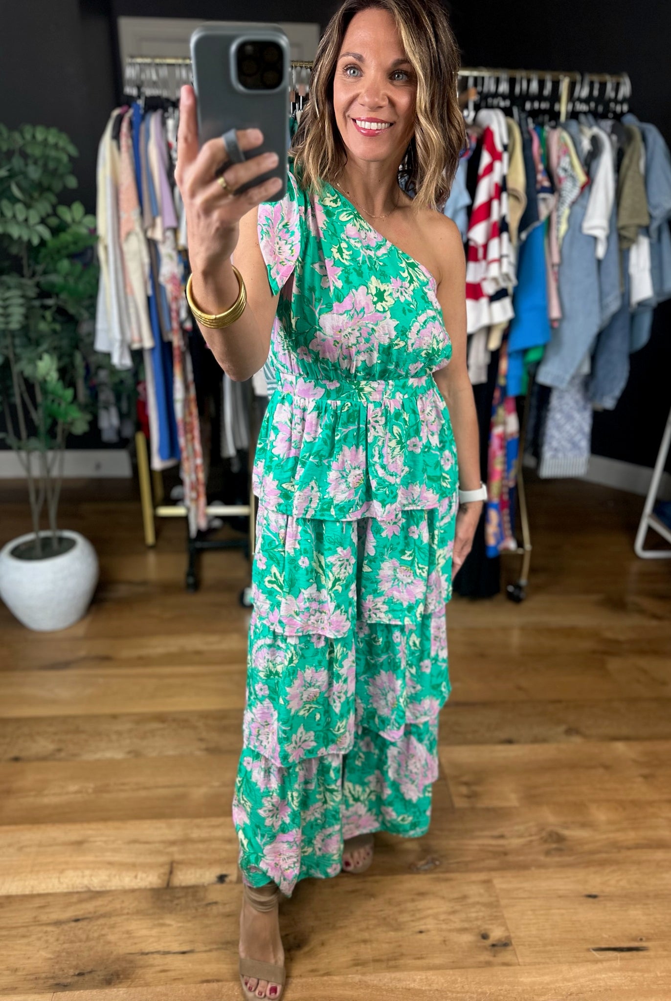Entro USA Clothing | Anna Kayte's Boutique | Grinnell, Iowa Anna Kaytes Boutique Entro USA Clothing | Anna Kayte's Boutique | Grinnell, Iowa Anna Kaytes Boutique