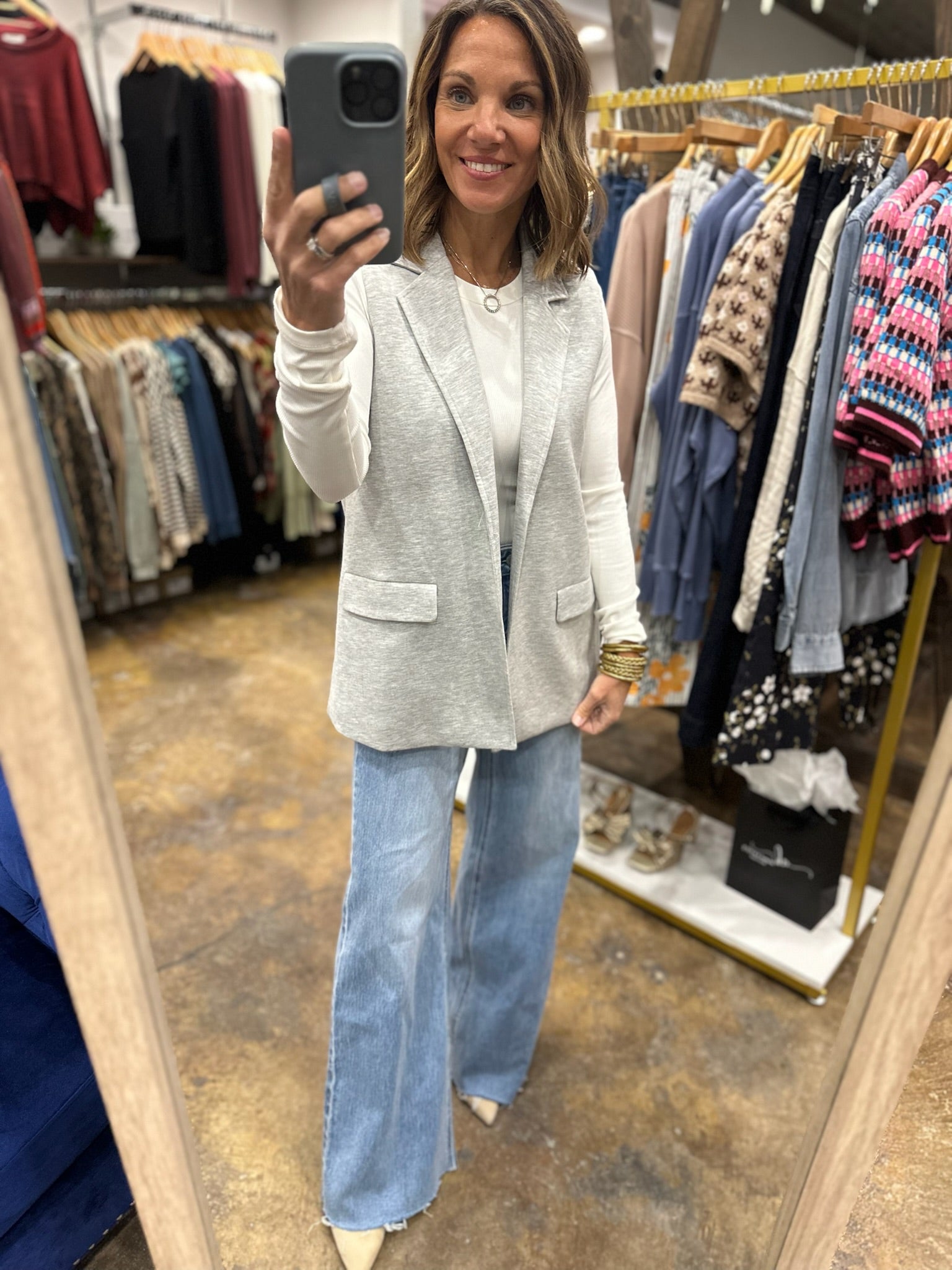 Look Ahead Pocket Vest-Vests-Doe & Rae-Anna Kaytes Boutique, Women's Fashion Boutique in Grinnell, Iowa