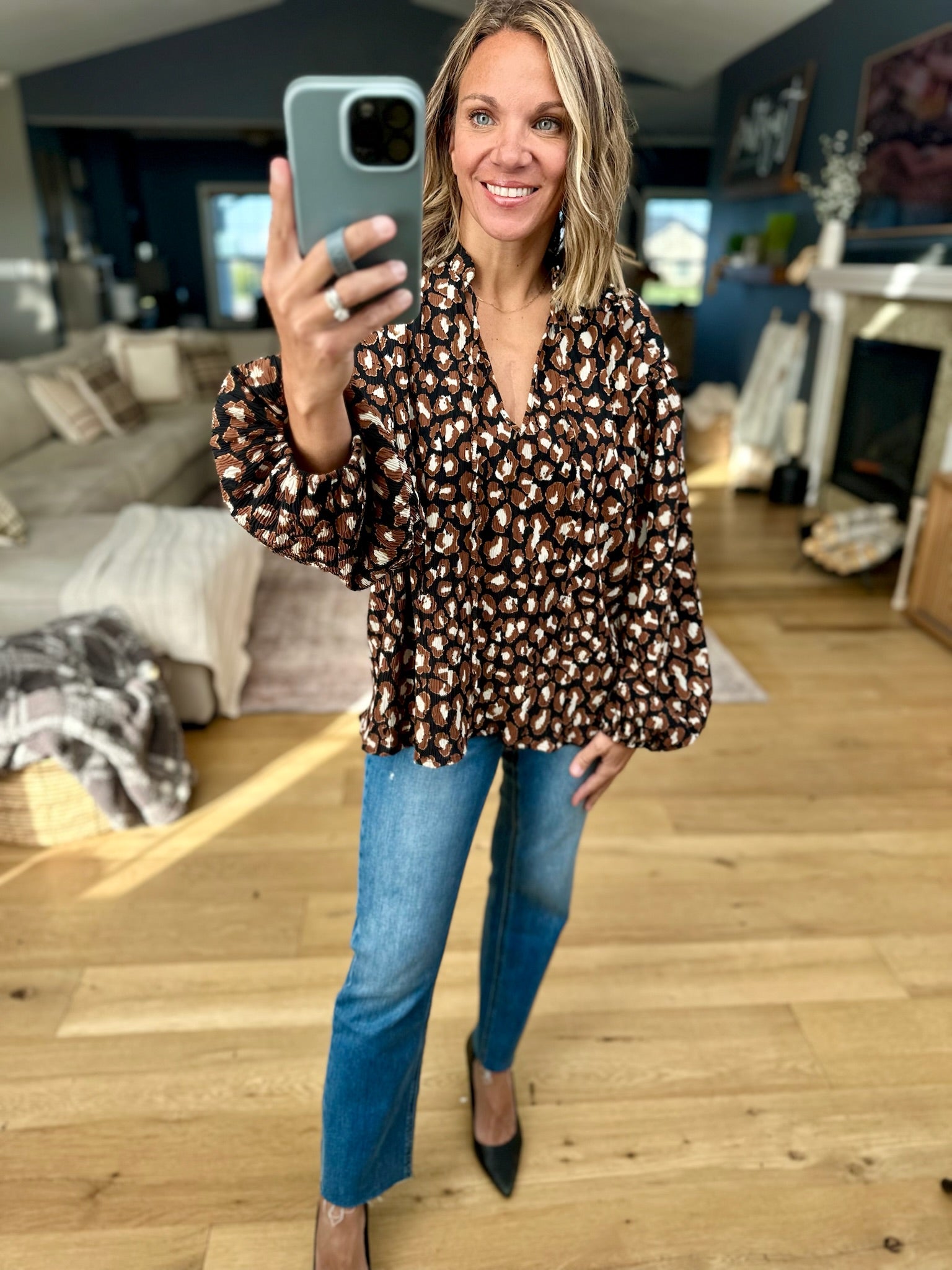 Coming This Way Patterned Pleated Top-Anniewear-Anna Kaytes Boutique, Women's Fashion Boutique in Grinnell, Iowa