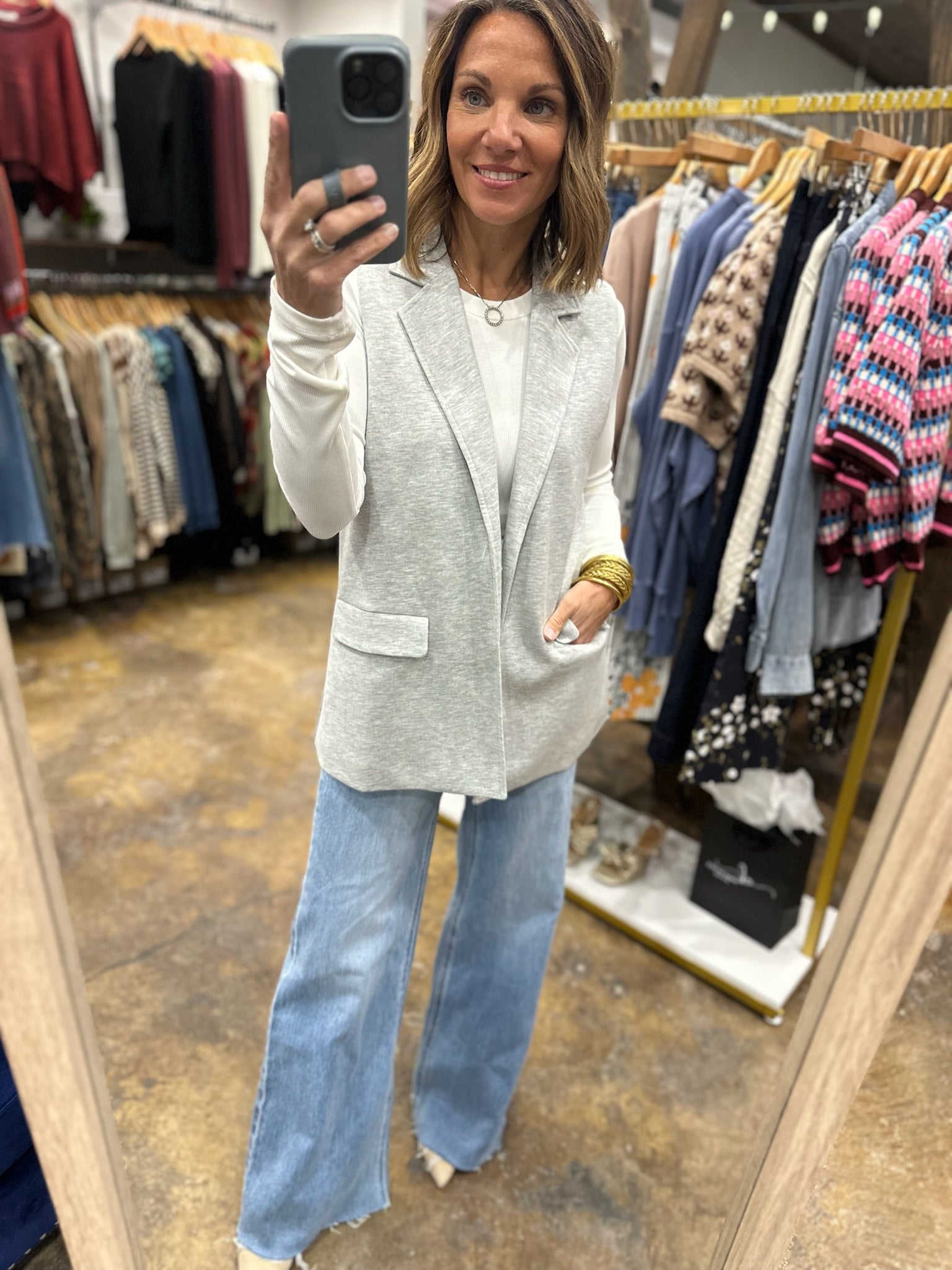 Look Ahead Pocket Vest-Vests-Doe & Rae-Anna Kaytes Boutique, Women's Fashion Boutique in Grinnell, Iowa