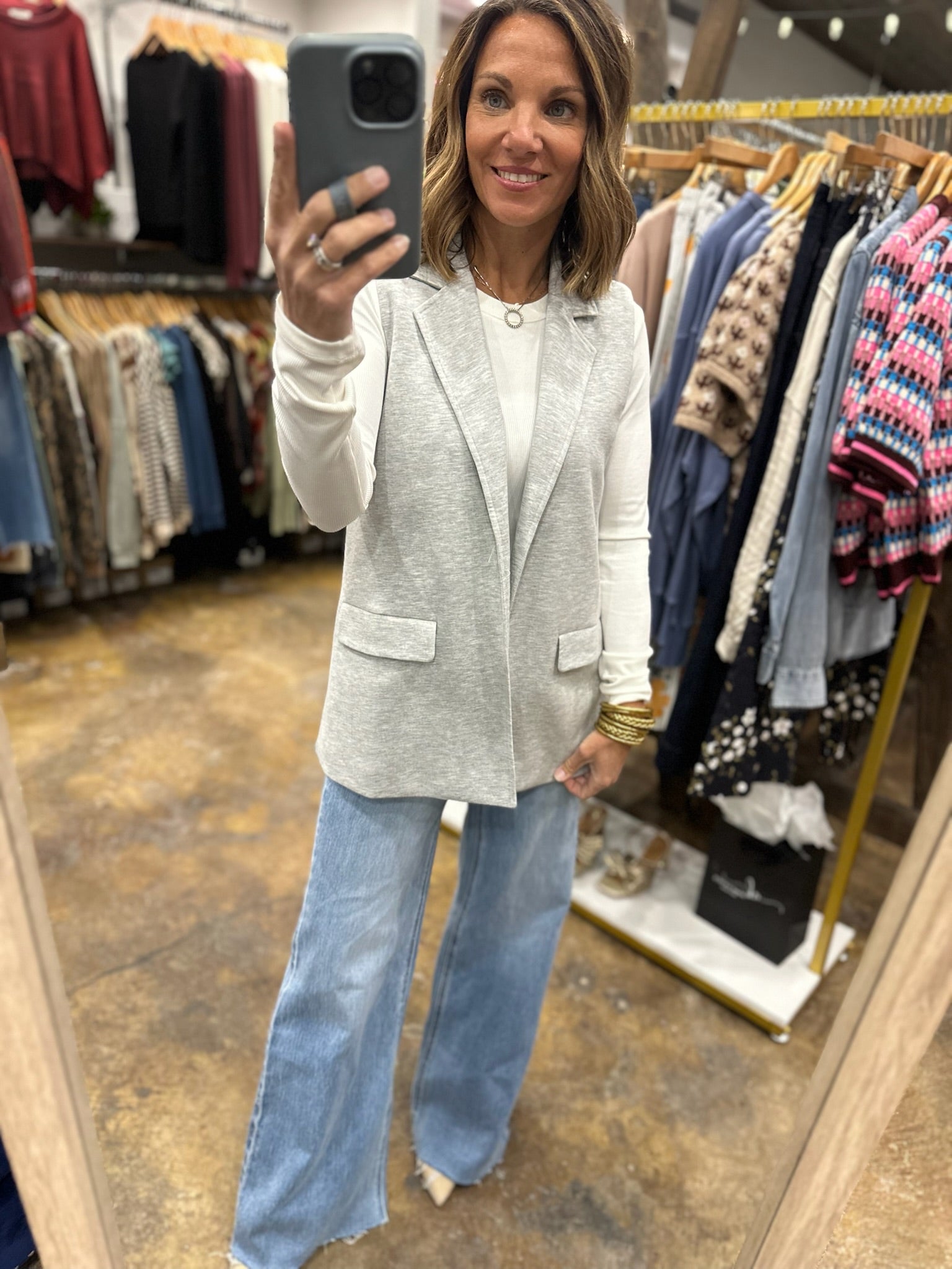 Look Ahead Pocket Vest-Vests-Doe & Rae-Anna Kaytes Boutique, Women's Fashion Boutique in Grinnell, Iowa