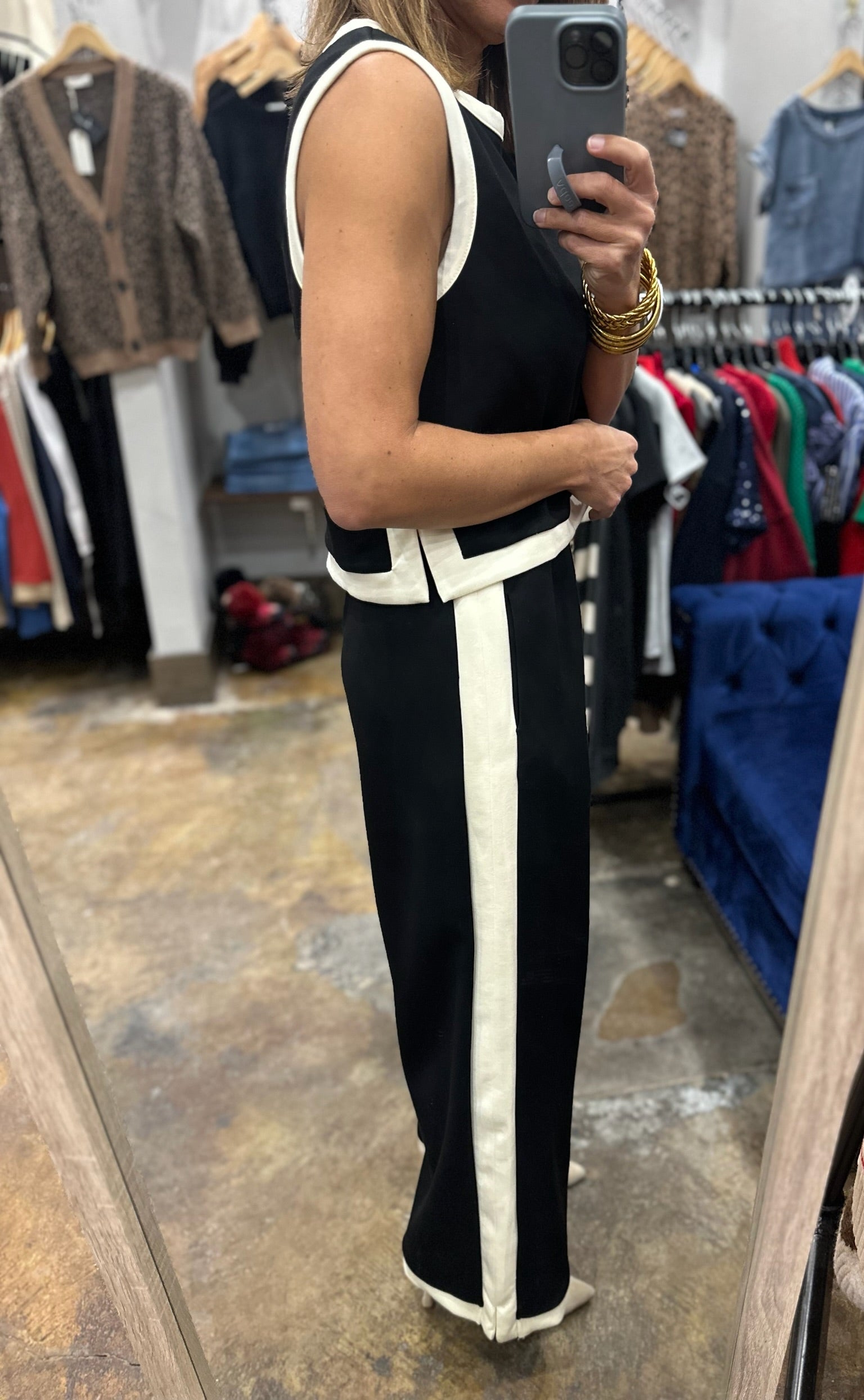 On The Way Two-Piece Set-Two Piece Set-Entro-Anna Kaytes Boutique, Women's Fashion Boutique in Grinnell, Iowa