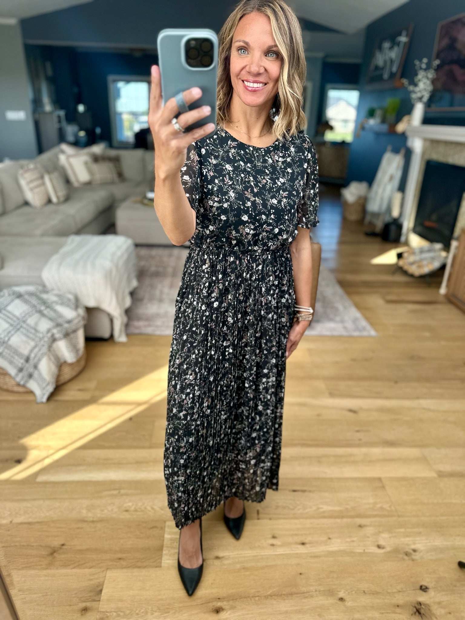 Looking Back Pleated Floral Dress-Hayden-Anna Kaytes Boutique, Women's Fashion Boutique in Grinnell, Iowa