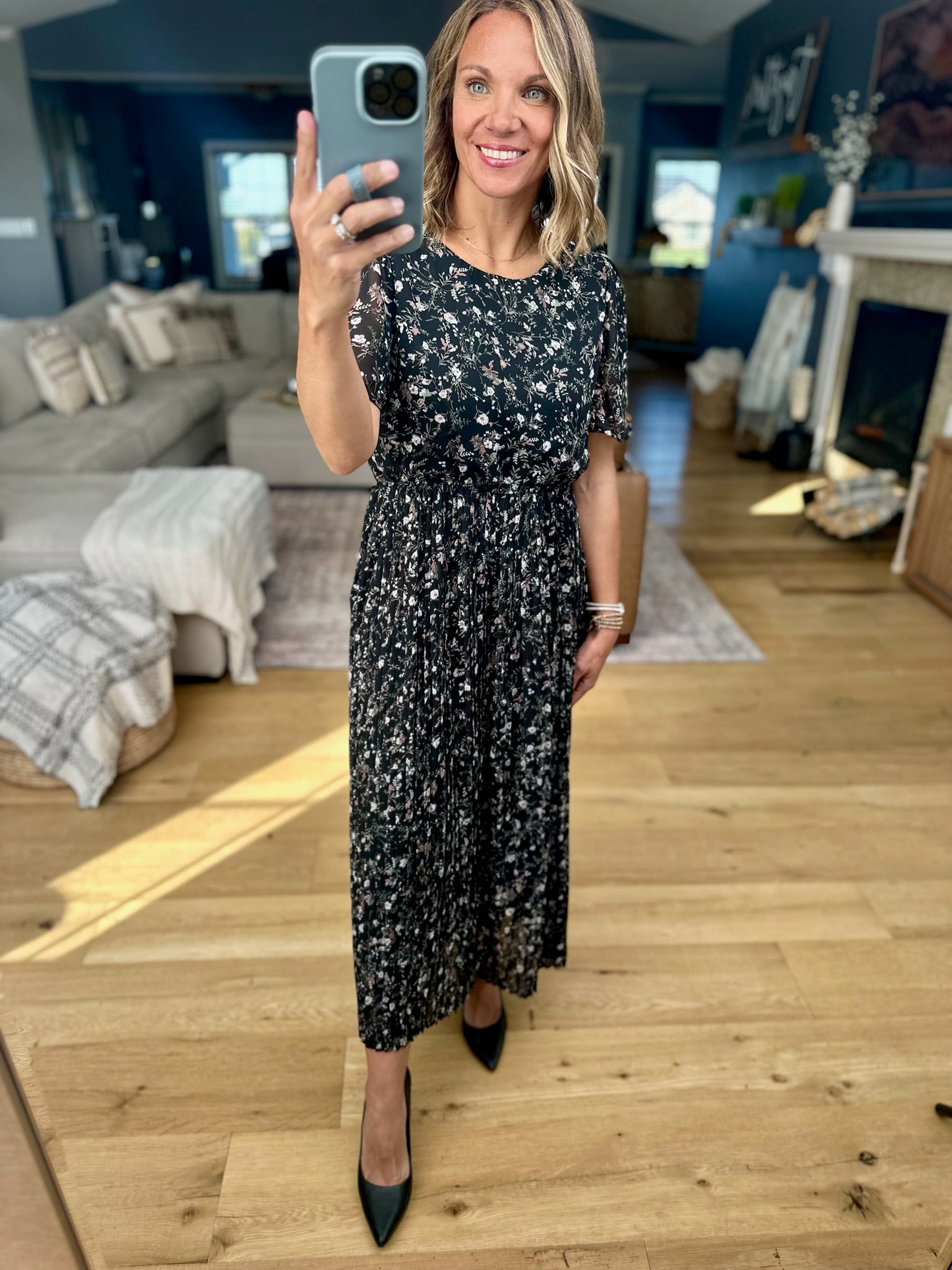 Looking Back Pleated Floral Dress-Hayden-Anna Kaytes Boutique, Women's Fashion Boutique in Grinnell, Iowa