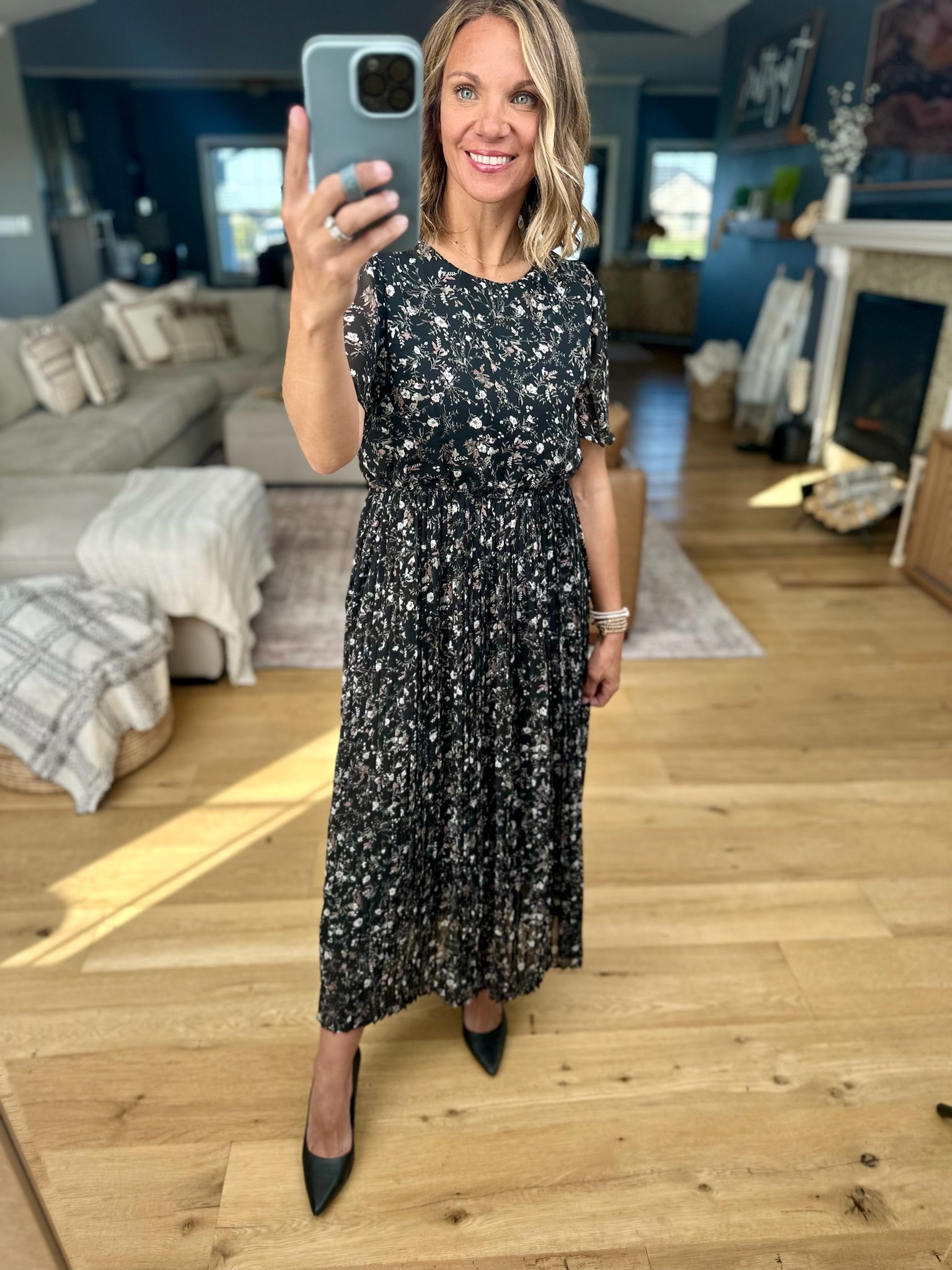 Looking Back Pleated Floral Dress-Hayden-Anna Kaytes Boutique, Women's Fashion Boutique in Grinnell, Iowa