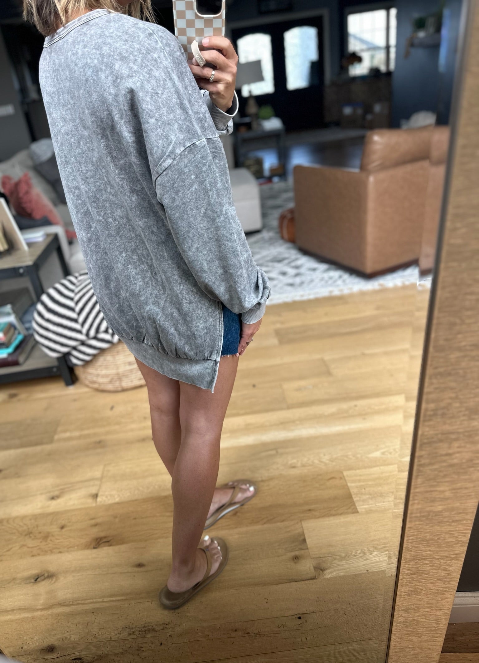 Right Away Washed Crew Sweatshirt-Blu Pepper-Anna Kaytes Boutique, Women's Fashion Boutique in Grinnell, Iowa