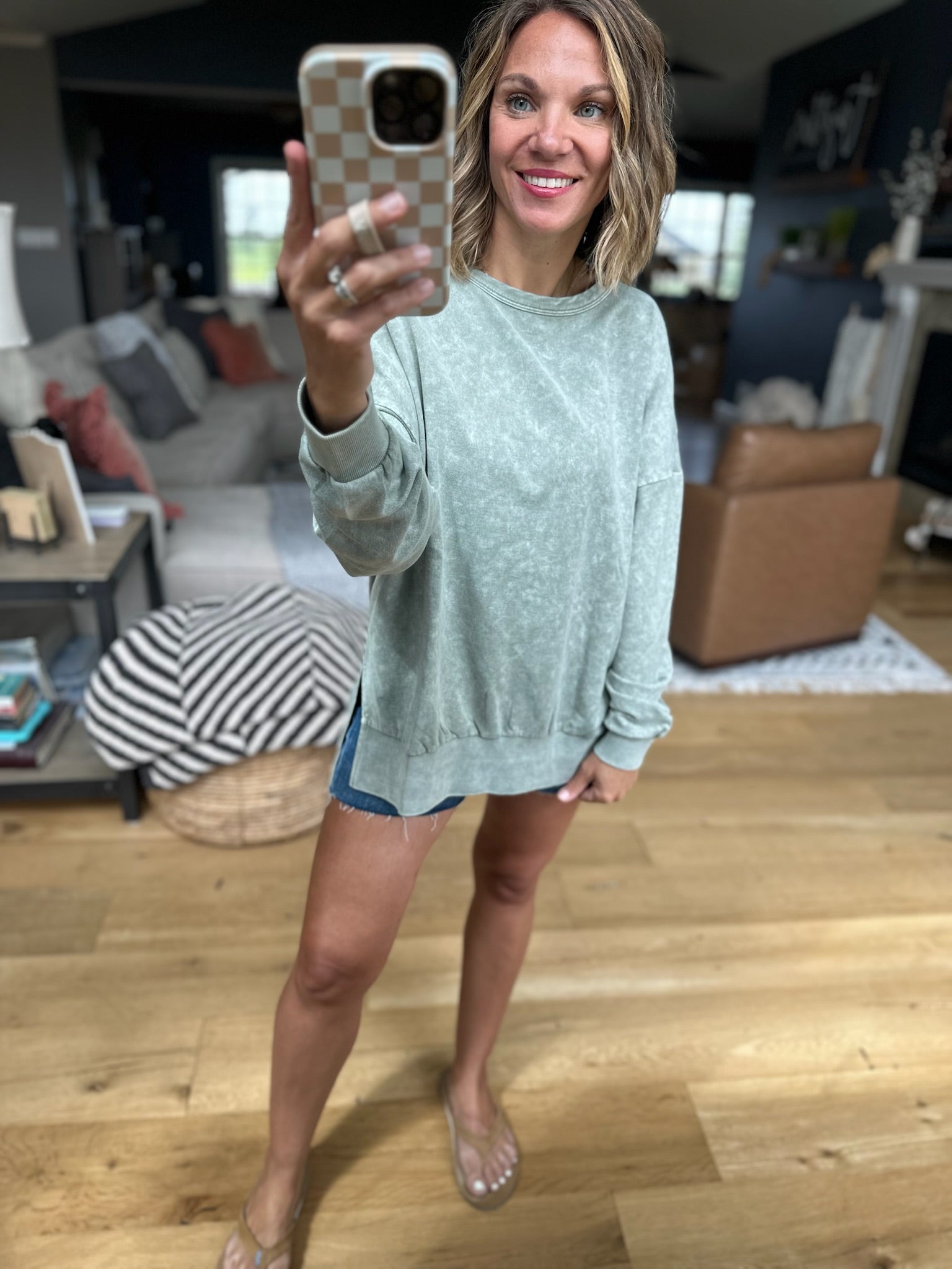 Right Away Washed Crew Sweatshirt-Blu Pepper-Anna Kaytes Boutique, Women's Fashion Boutique in Grinnell, Iowa