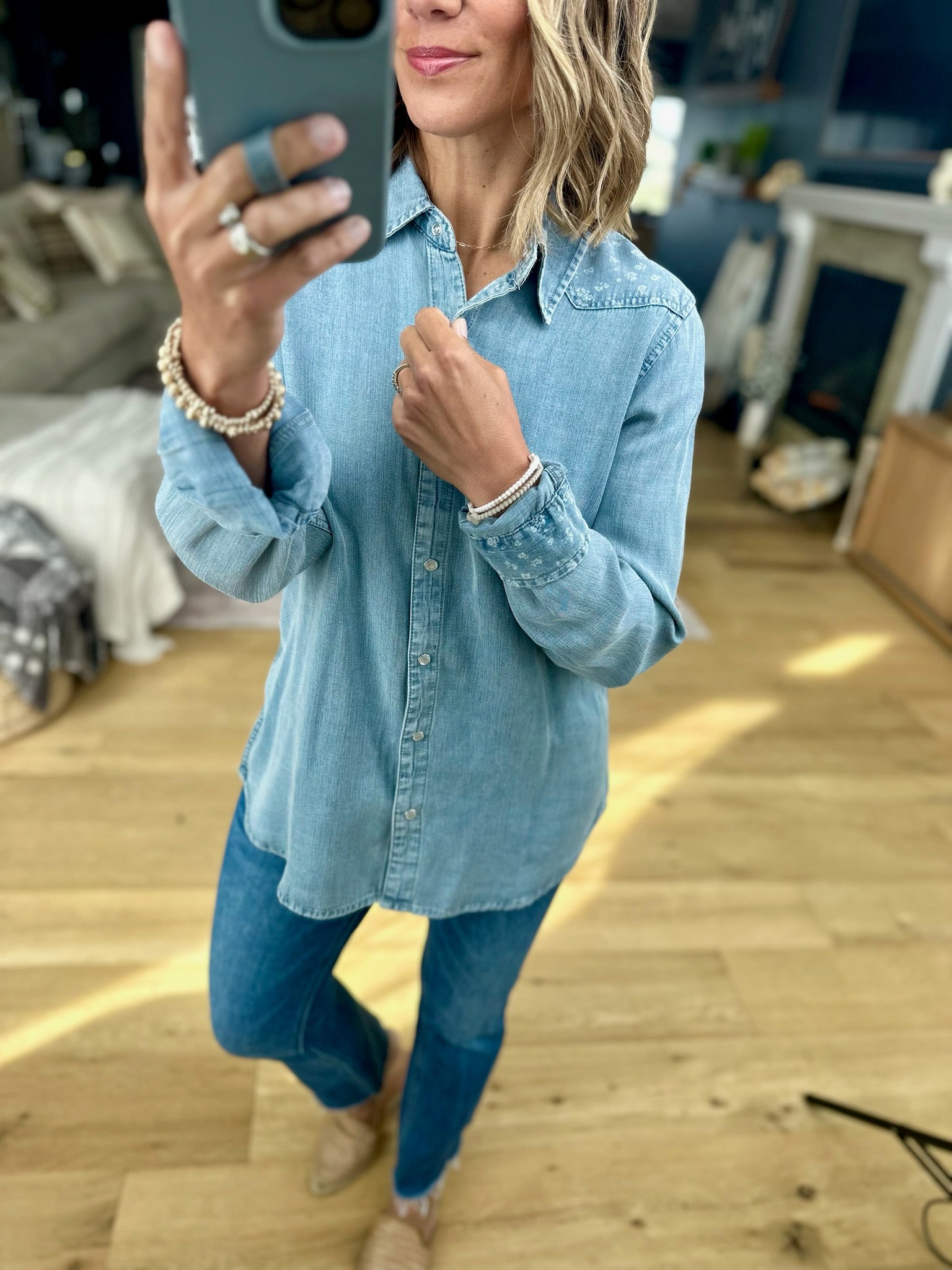 **Easy Days Tencel Button-Down-Thread & Supply-Anna Kaytes Boutique, Women's Fashion Boutique in Grinnell, Iowa