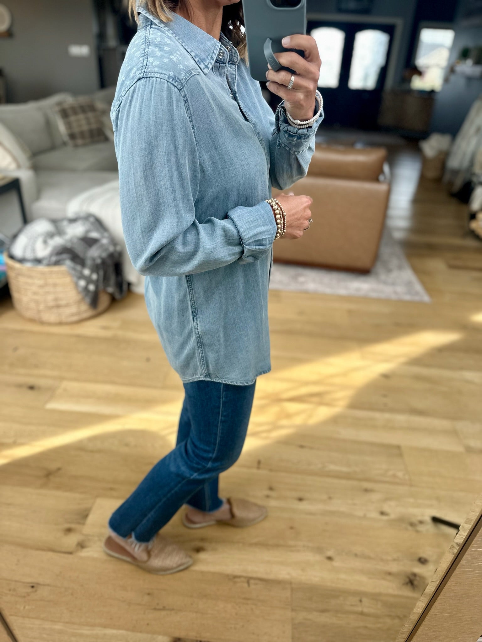 **Easy Days Tencel Button-Down-Thread & Supply-Anna Kaytes Boutique, Women's Fashion Boutique in Grinnell, Iowa