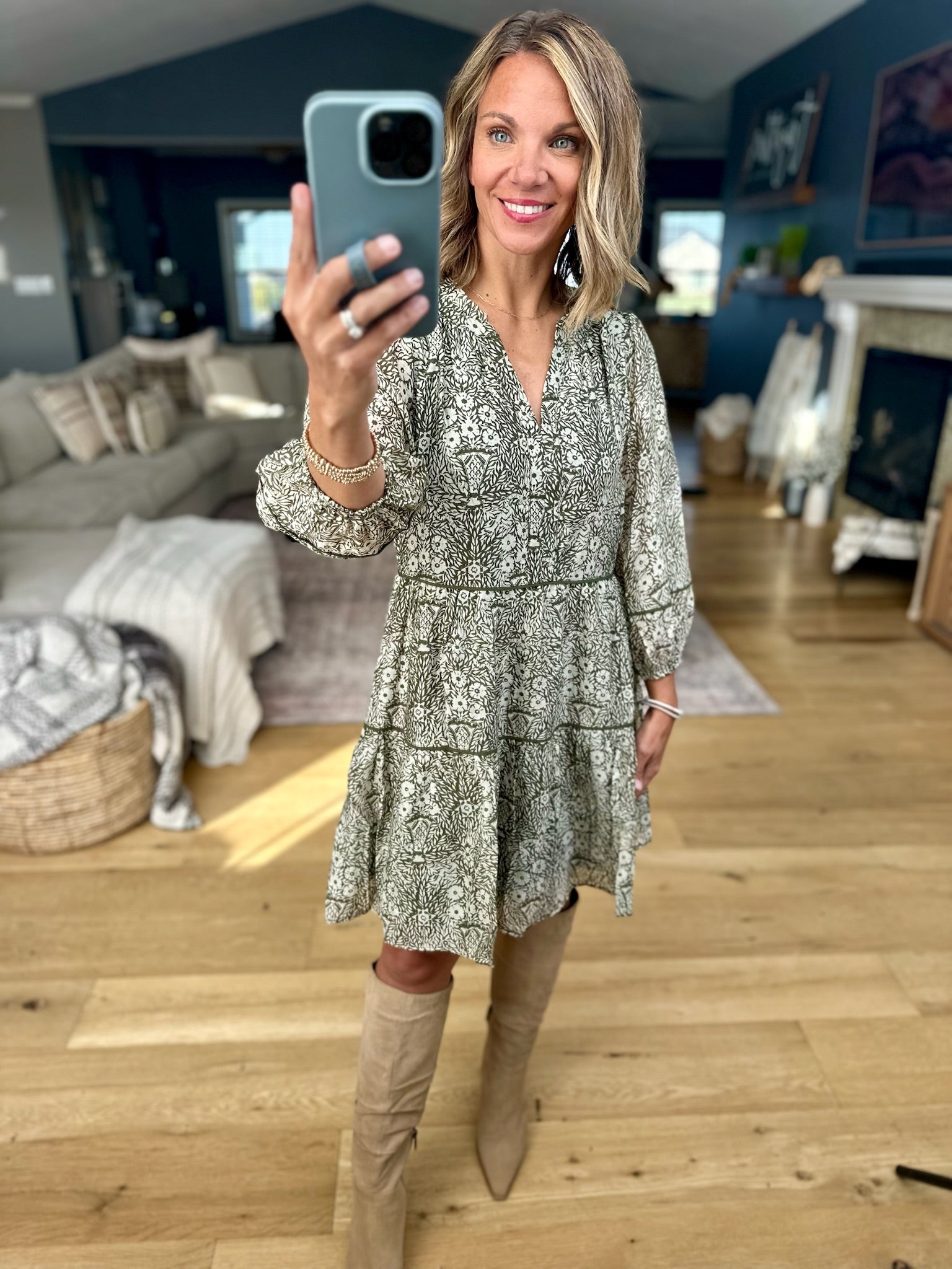 Trusting Fall Floral Dress-Skies Are Blue-Anna Kaytes Boutique, Women's Fashion Boutique in Grinnell, Iowa