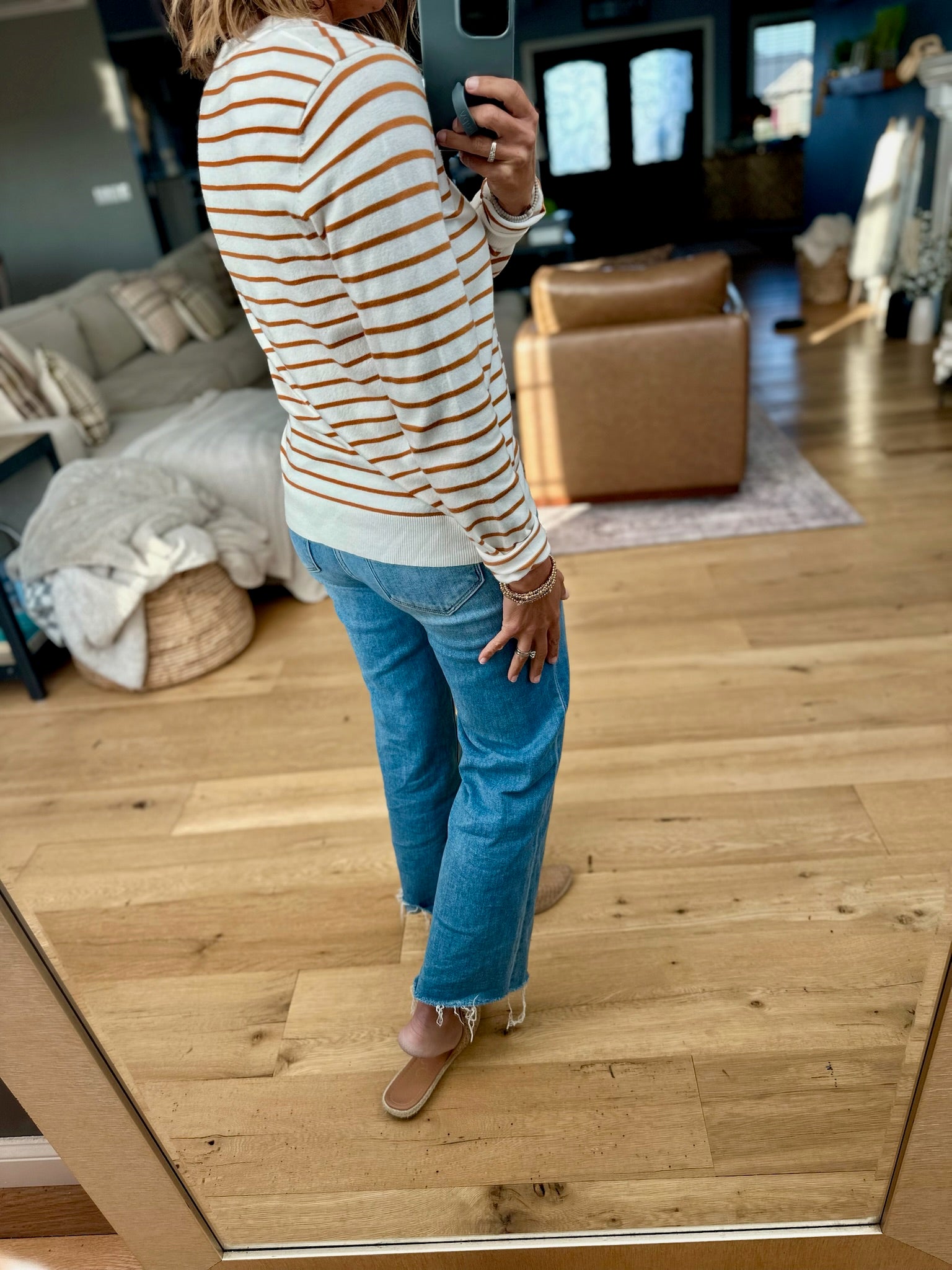 Simple Side Striped Lightweight Knit-Staccato-Anna Kaytes Boutique, Women's Fashion Boutique in Grinnell, Iowa