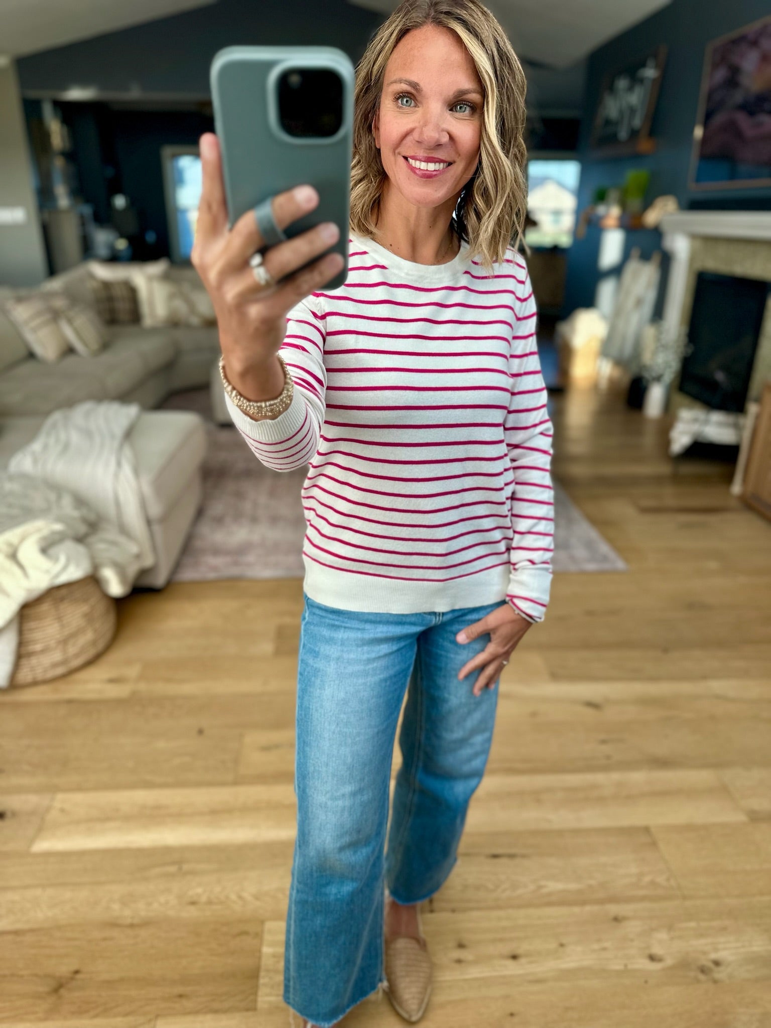 Simple Side Striped Lightweight Knit-Staccato-Anna Kaytes Boutique, Women's Fashion Boutique in Grinnell, Iowa