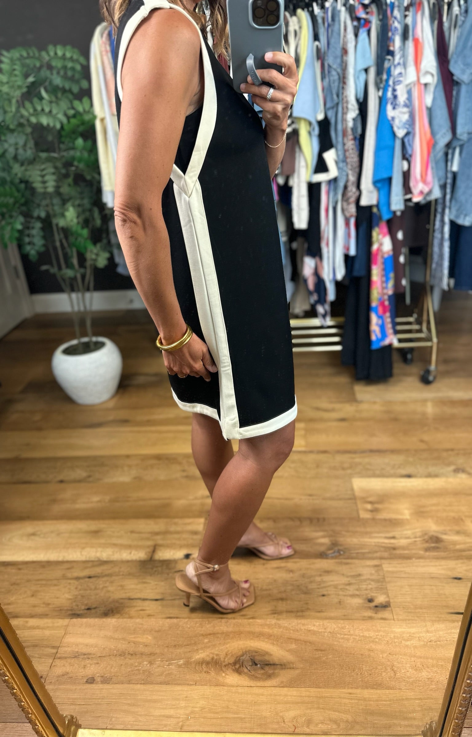 Good Energy Scuba V-Neck Dress-Dresses-Entro-Anna Kaytes Boutique, Women's Fashion Boutique in Grinnell, Iowa