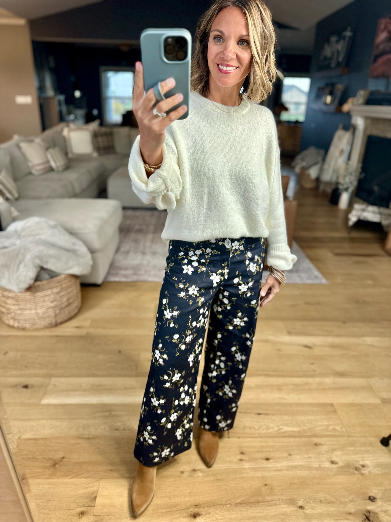 Piece Of Mind Floral Ankle Pant-Entro-Anna Kaytes Boutique, Women's Fashion Boutique in Grinnell, Iowa