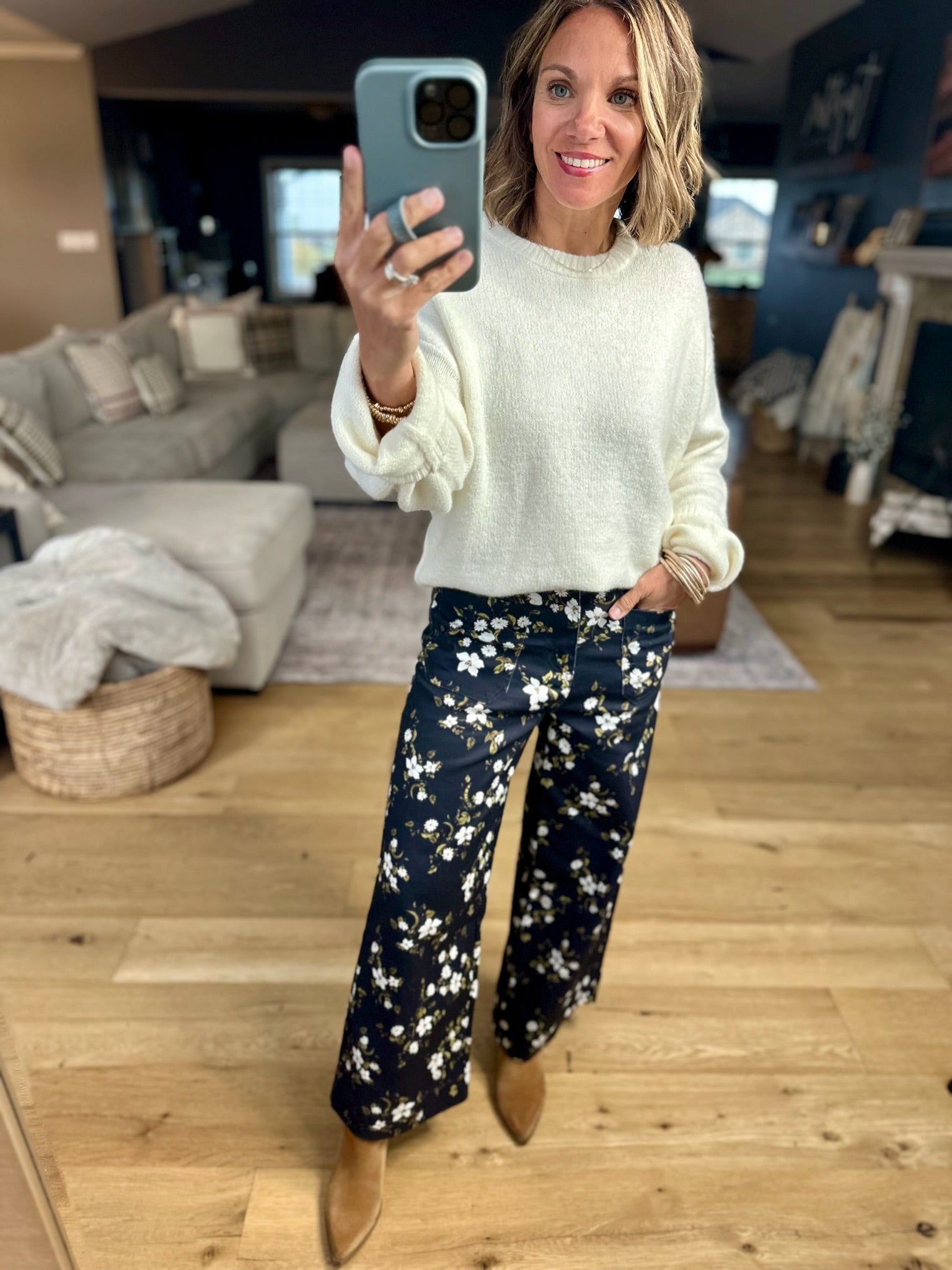 Piece Of Mind Floral Ankle Pant-Entro-Anna Kaytes Boutique, Women's Fashion Boutique in Grinnell, Iowa