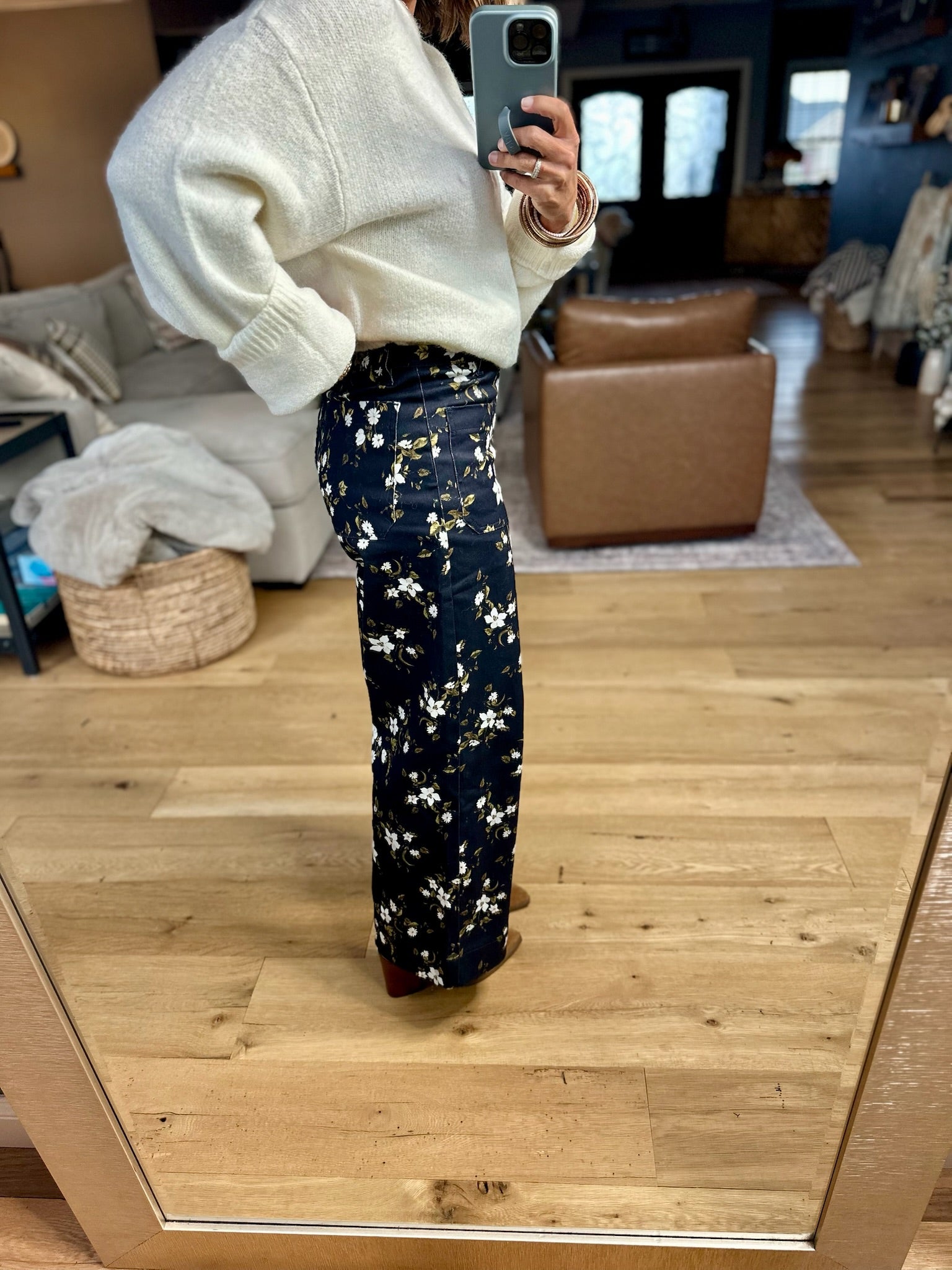 Piece Of Mind Floral Ankle Pant-Entro-Anna Kaytes Boutique, Women's Fashion Boutique in Grinnell, Iowa