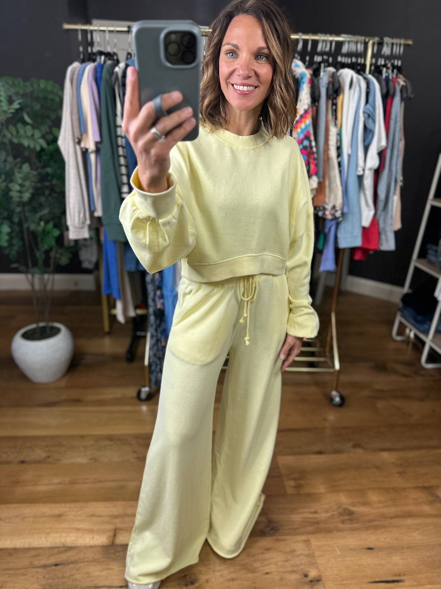 Favorite Moments Crop Crew + Wide Leg Pant Set-Sweaters-La Biz-Anna Kaytes Boutique, Women's Fashion Boutique in Grinnell, Iowa