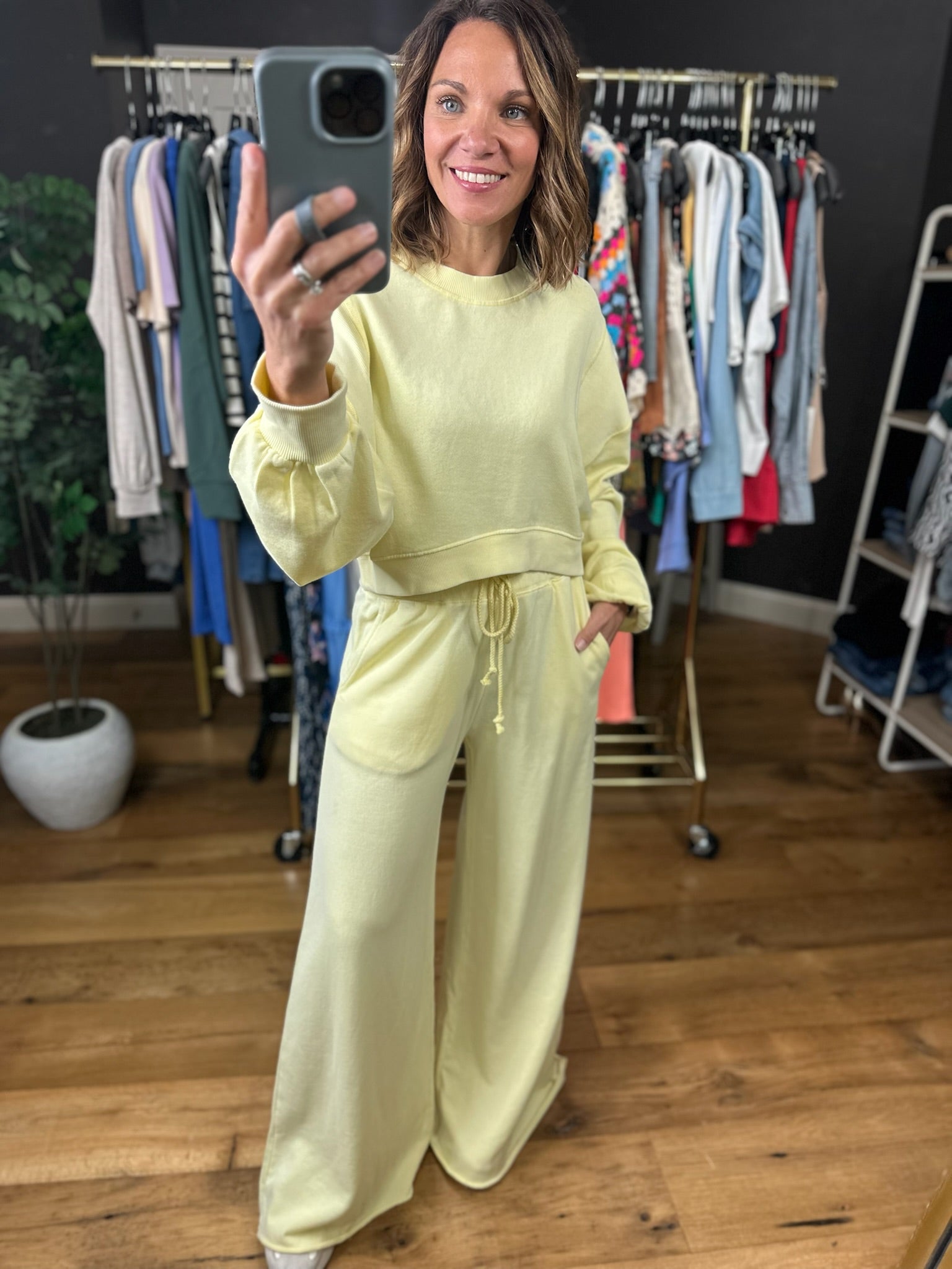 Favorite Moments Crop Crew + Wide Leg Pant Set-Sweaters-La Biz-Anna Kaytes Boutique, Women's Fashion Boutique in Grinnell, Iowa