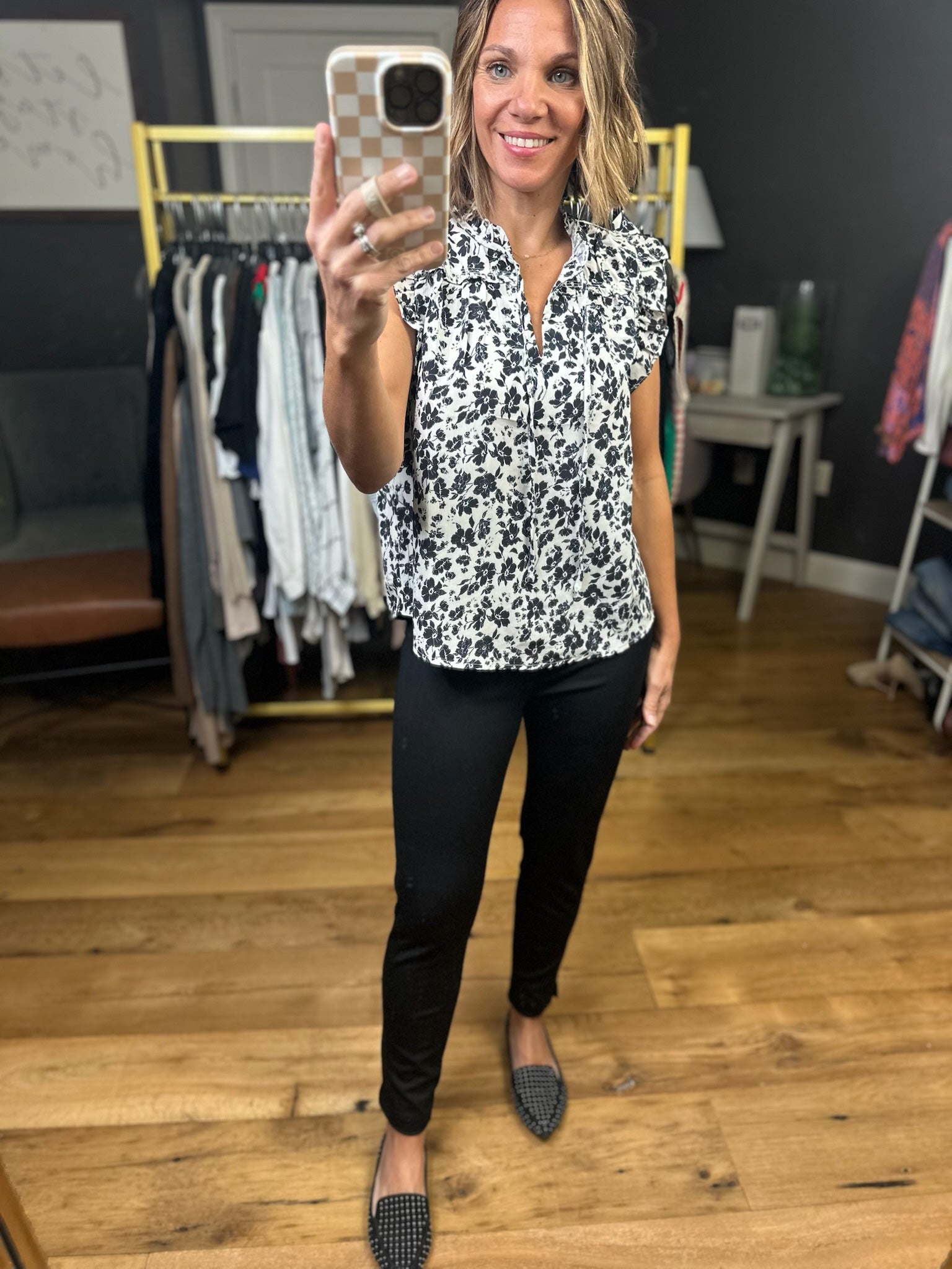 If You Knew Floral Top - White/Black-Wishlist-Anna Kaytes Boutique, Women's Fashion Boutique in Grinnell, Iowa