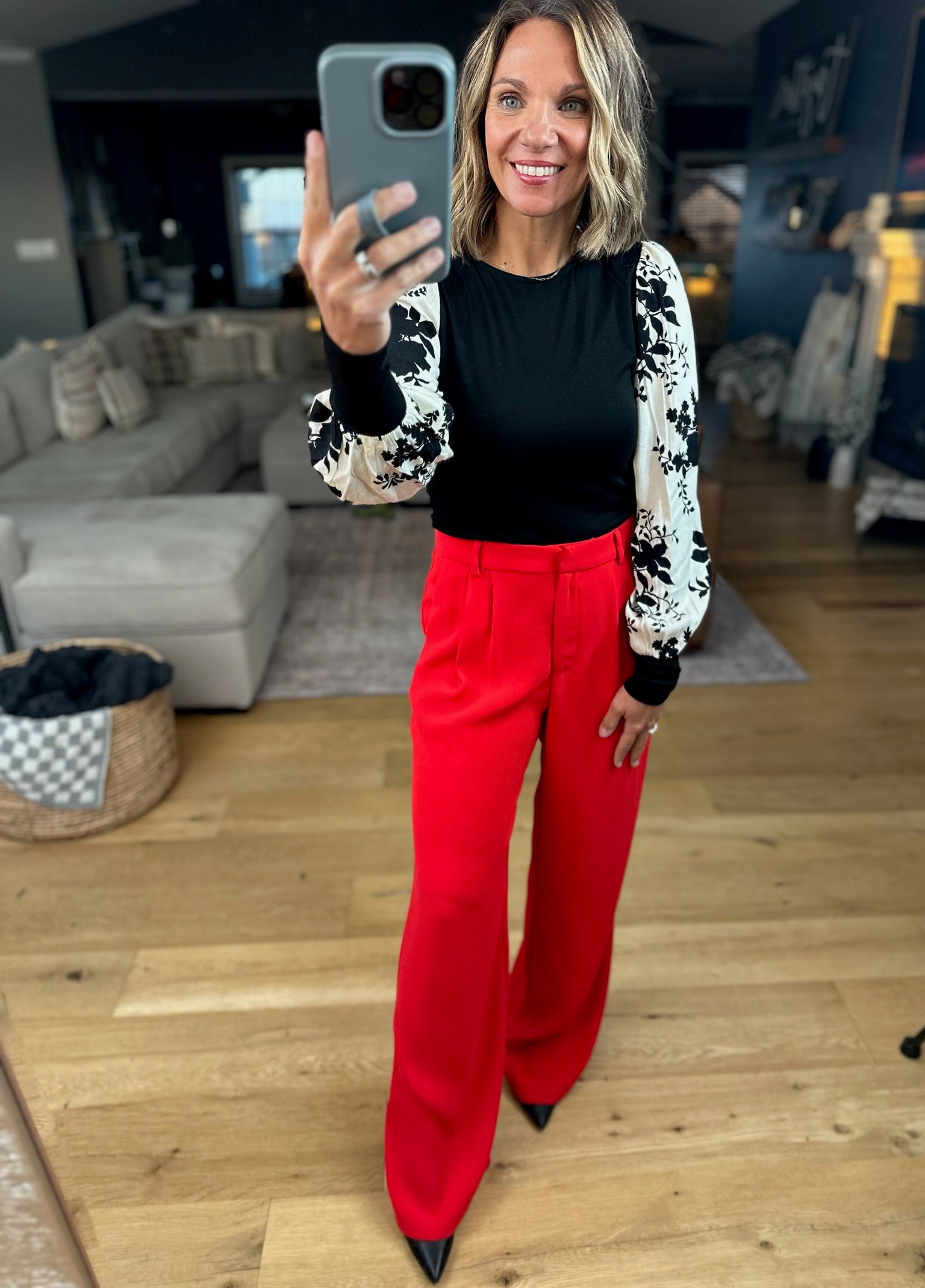 Out For The Night Floral-Sleeve Top-Top-Doe & Rae-Anna Kaytes Boutique, Women's Fashion Boutique in Grinnell, Iowa