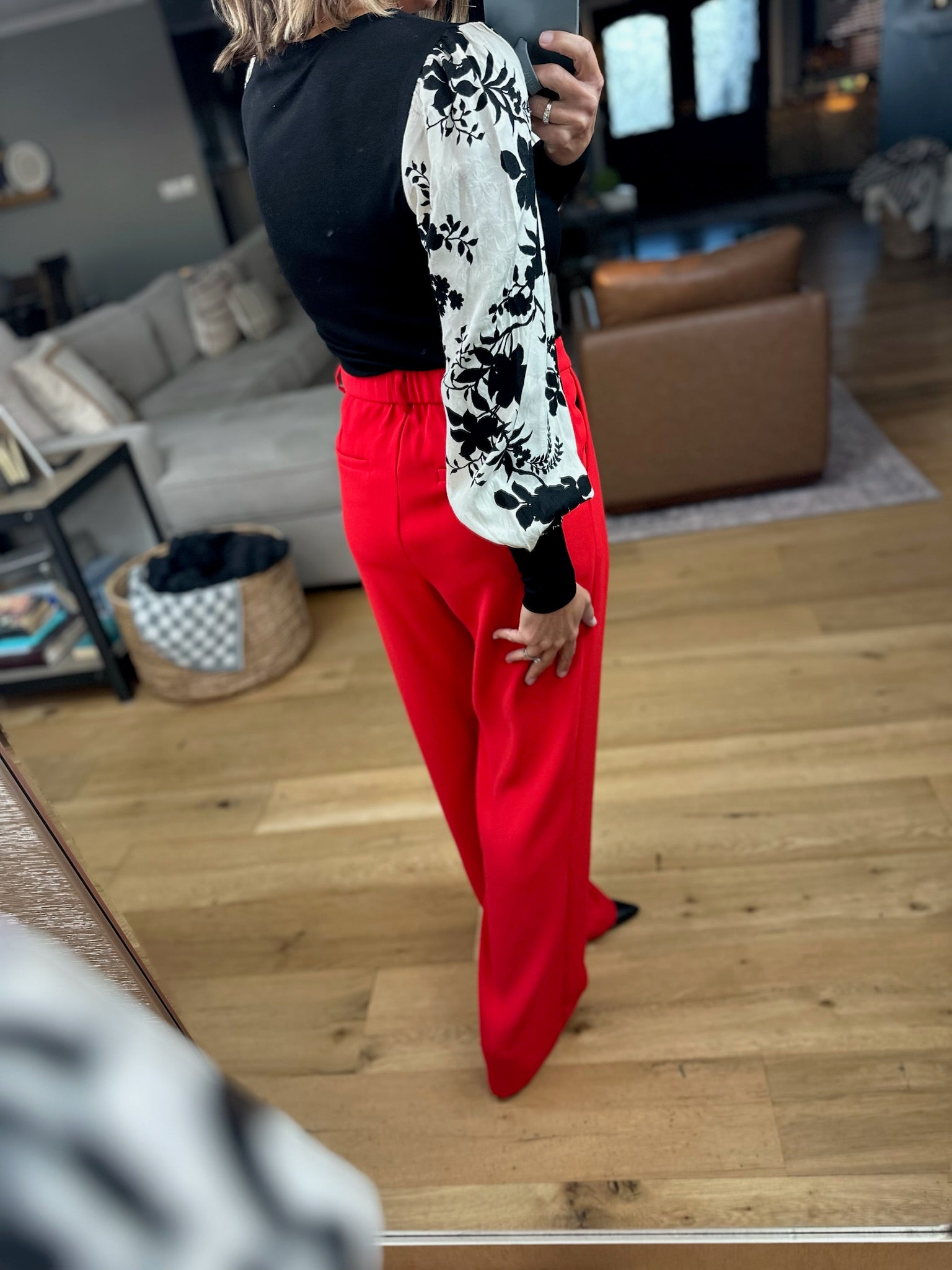 Out For The Night Floral-Sleeve Top-Top-Doe & Rae-Anna Kaytes Boutique, Women's Fashion Boutique in Grinnell, Iowa