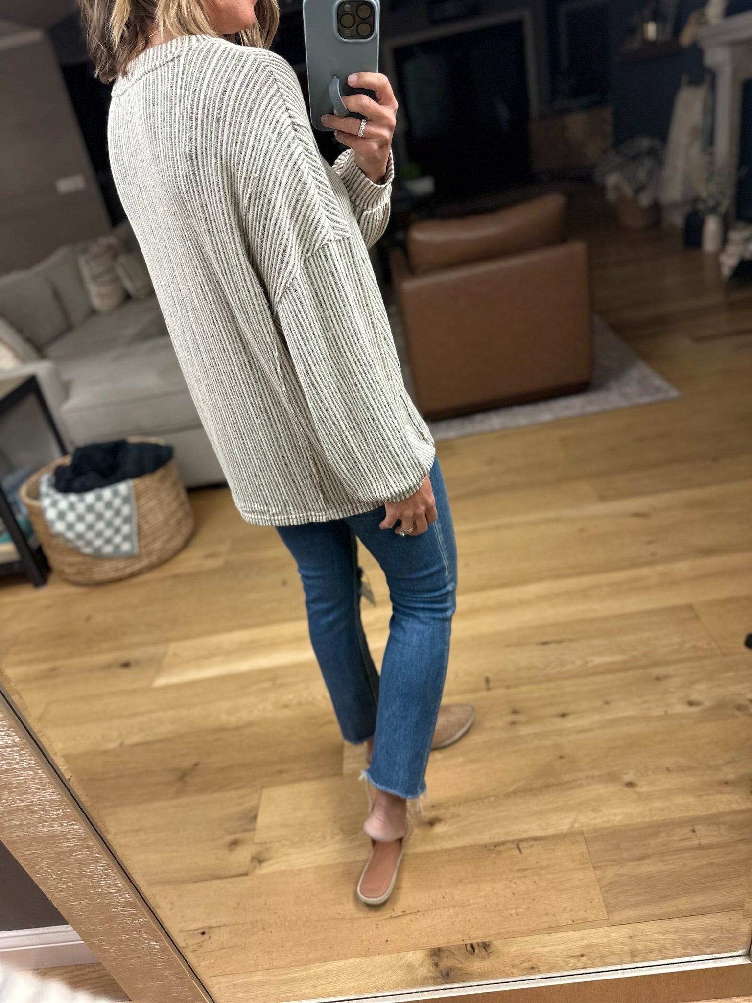 Moments In Time Ribbed Long Sleeve Top-Blu Pepper-Anna Kaytes Boutique, Women's Fashion Boutique in Grinnell, Iowa