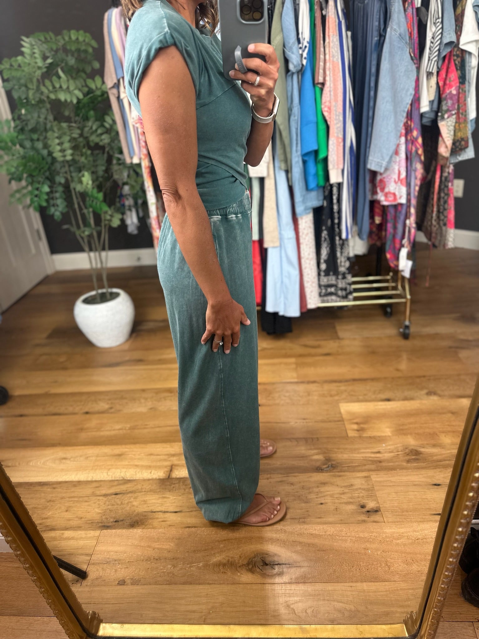 Good Feelings 2-Piece Set-Pants-Double Zero-Anna Kaytes Boutique, Women's Fashion Boutique in Grinnell, Iowa