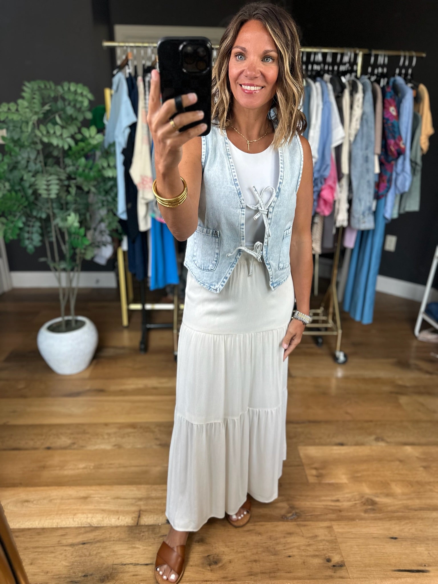 On Cloud 9 Denim Vest-Sleeveless-Very J-Anna Kaytes Boutique, Women's Fashion Boutique in Grinnell, Iowa