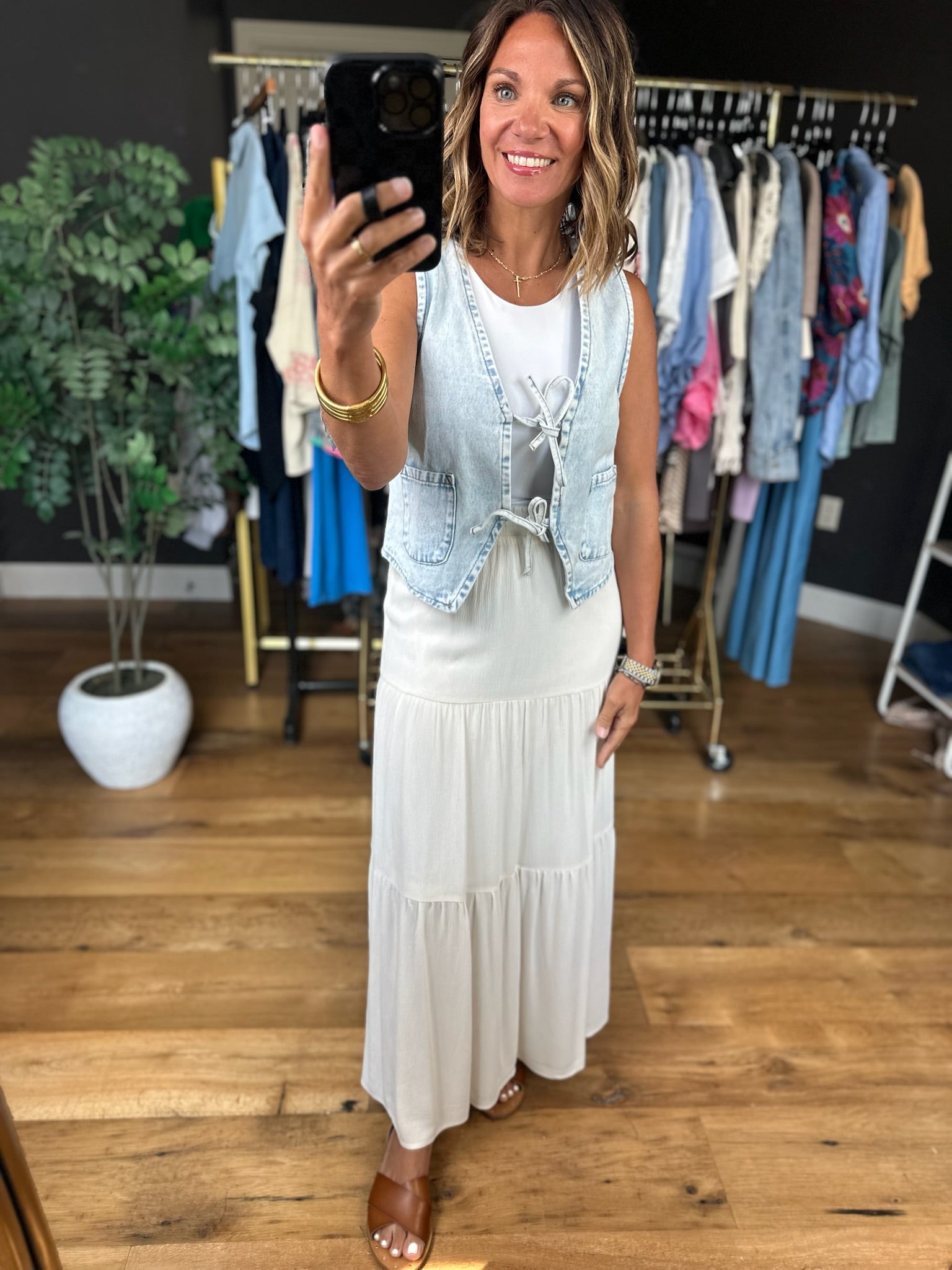 On Cloud 9 Denim Vest-Sleeveless-Very J-Anna Kaytes Boutique, Women's Fashion Boutique in Grinnell, Iowa