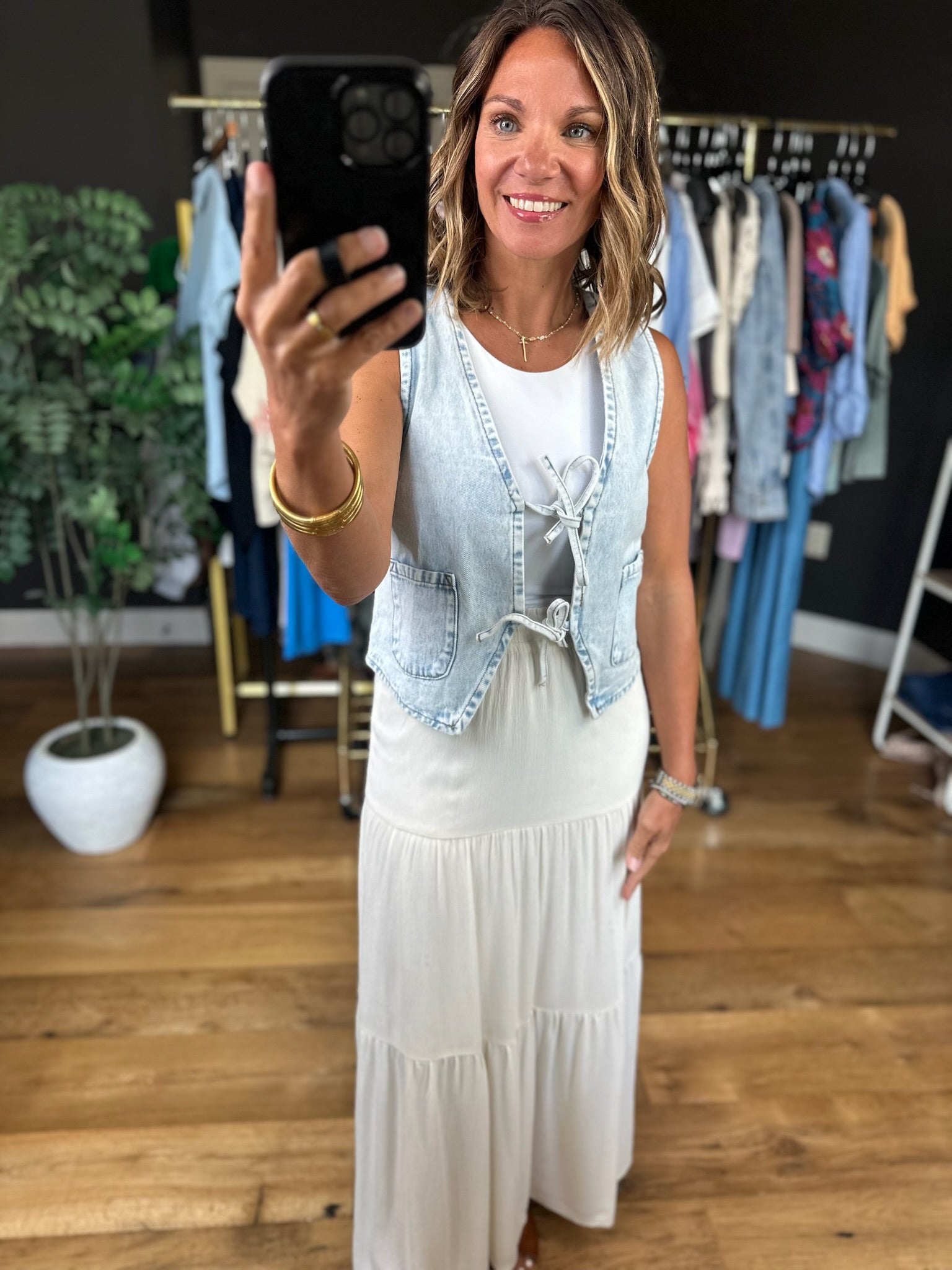 On Cloud 9 Denim Vest-Sleeveless-Very J-Anna Kaytes Boutique, Women's Fashion Boutique in Grinnell, Iowa